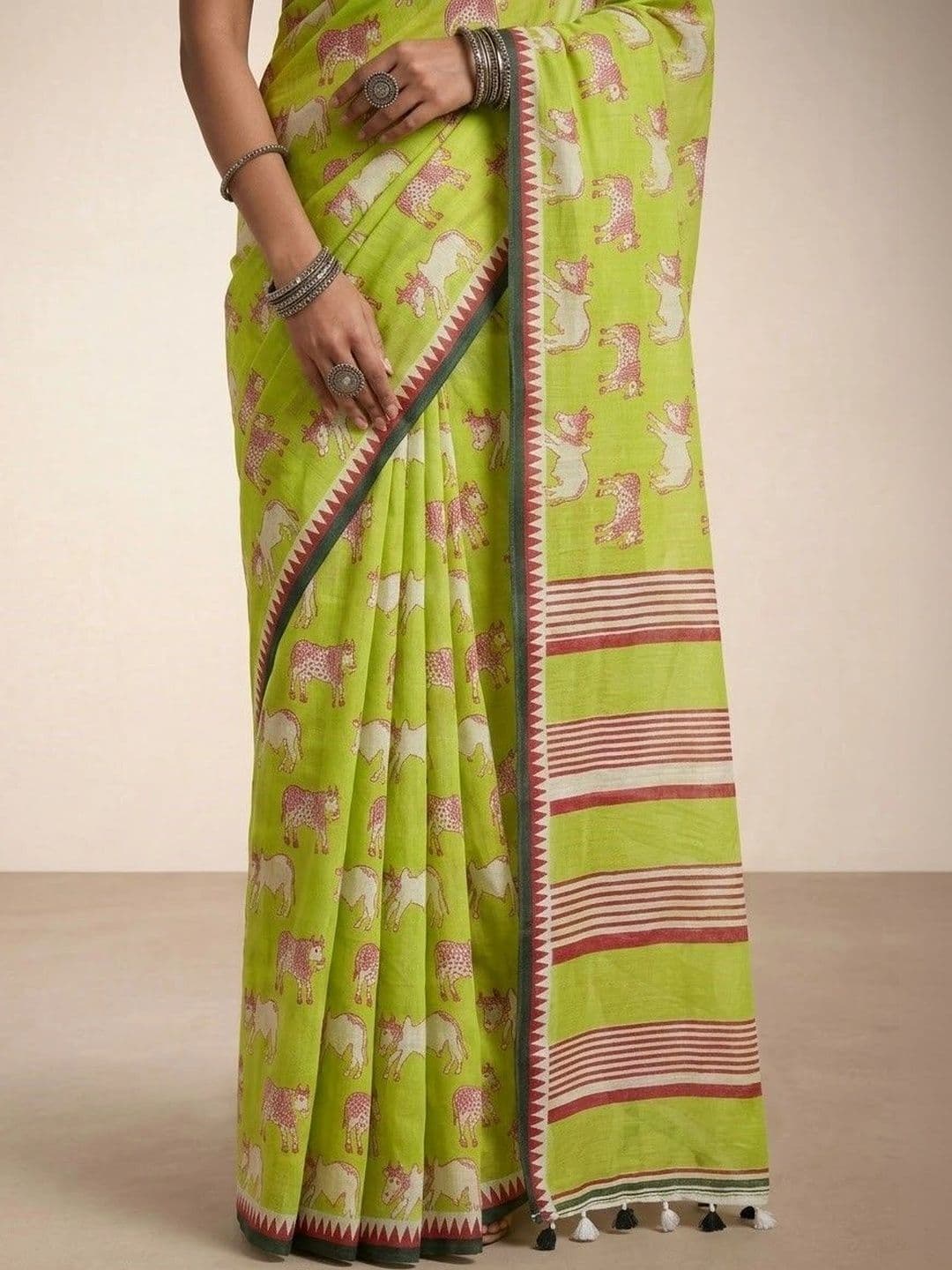 Anouk Ethnic Motifs Pure Linen Saree thumbnail 5