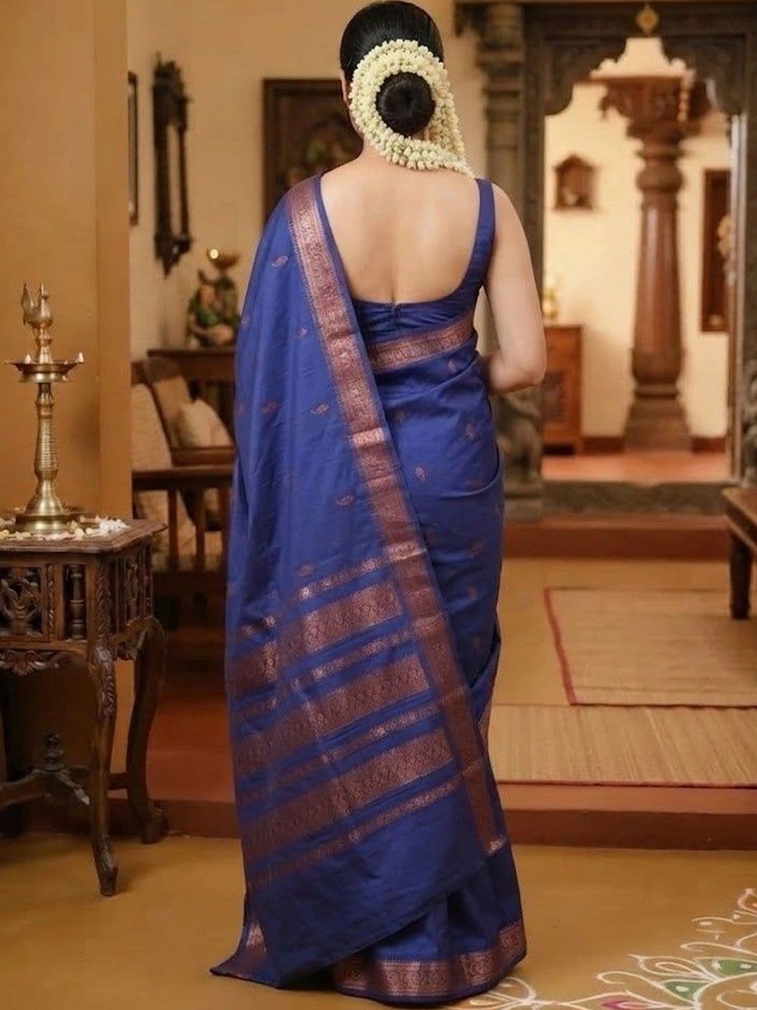 7Eleven Fashion Woven Design Zari Art Silk Banarasi Saree thumbnail 7