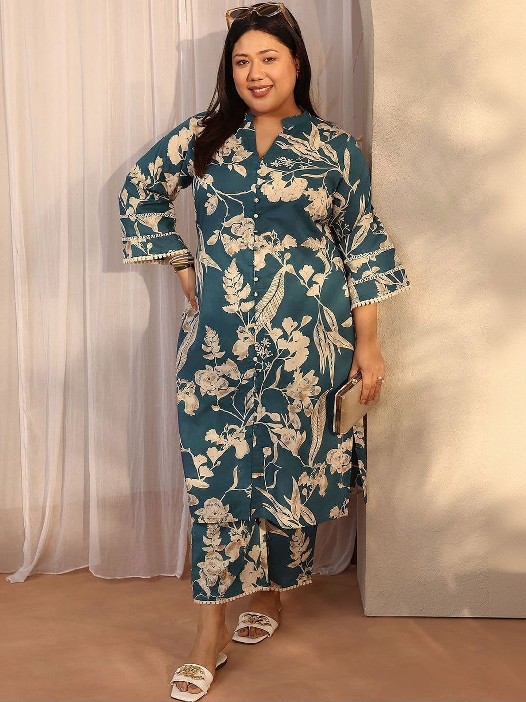 EXTRA LOVE BY LIBAS Plus Size Women Floral Printed Regular Kurta with Trousers - view 1