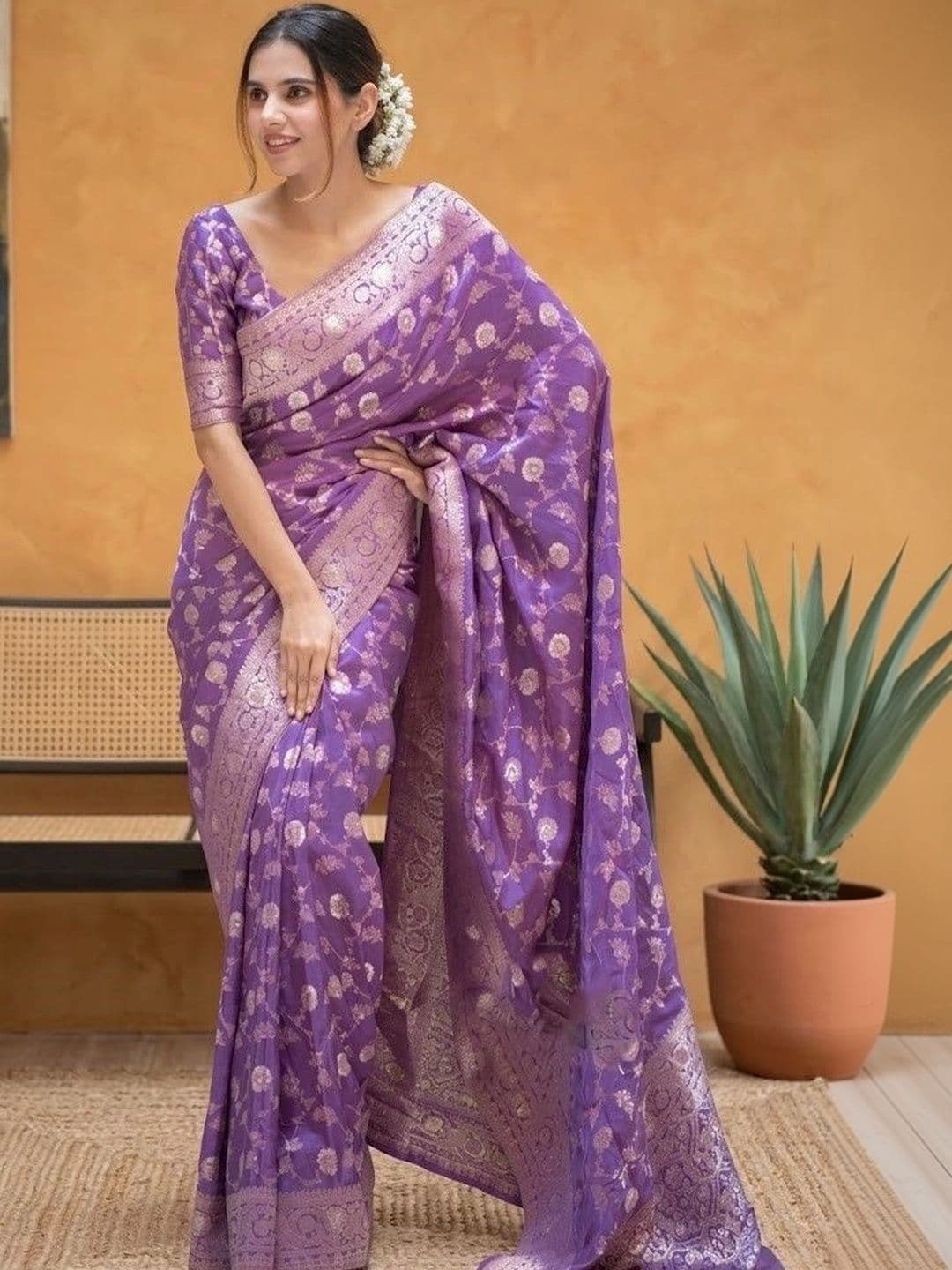 Narayan creations Woven Design Zari Art Silk Banarasi Saree - view 1