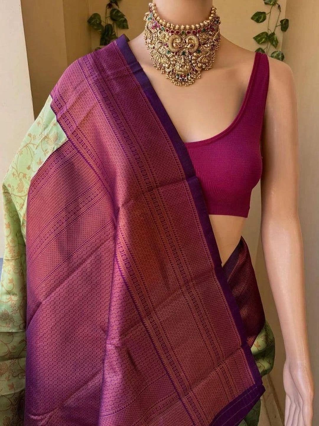 THE AQUARIUS Woven Design Zari Art Silk Banarasi Saree thumbnail 7