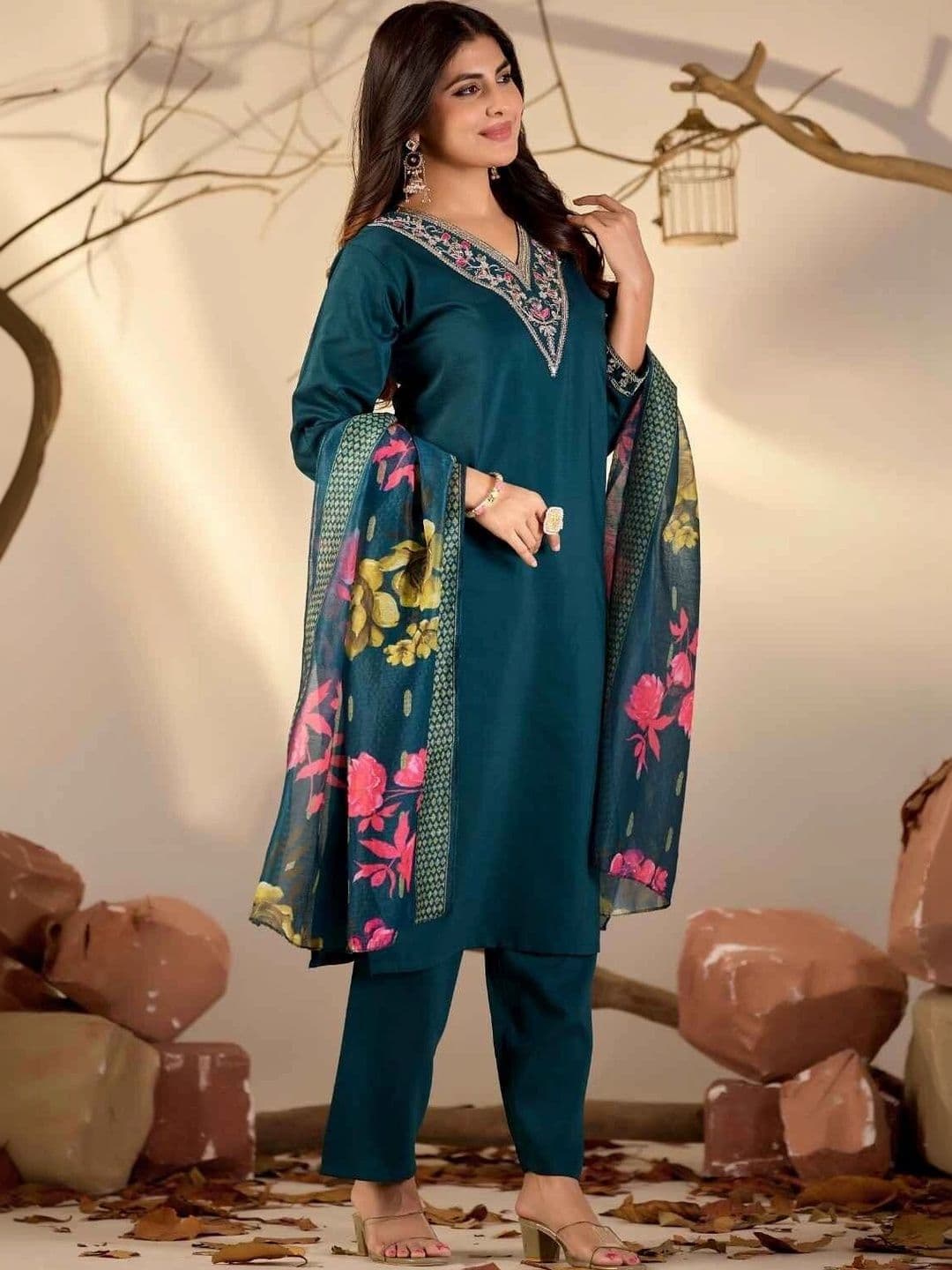 NAVYAAZRI Women Floral Embroidered Regular Thread Work Kurta with Trousers & With Dupatta thumbnail 5