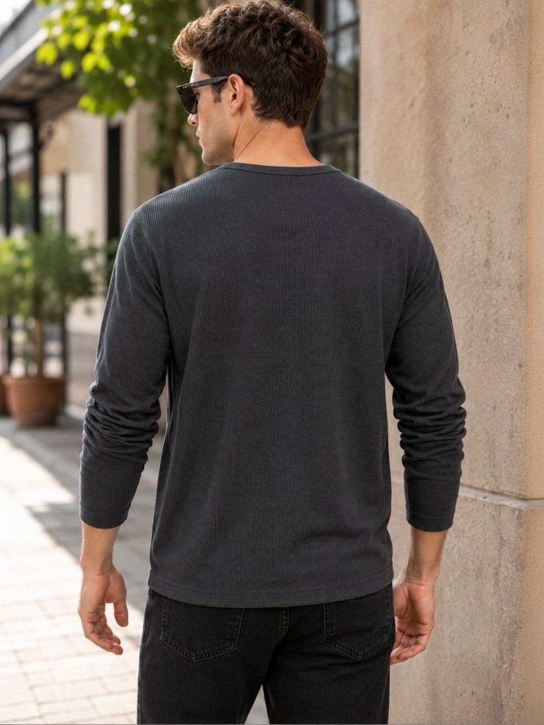 Netclick Men T-shirt thumbnail 3