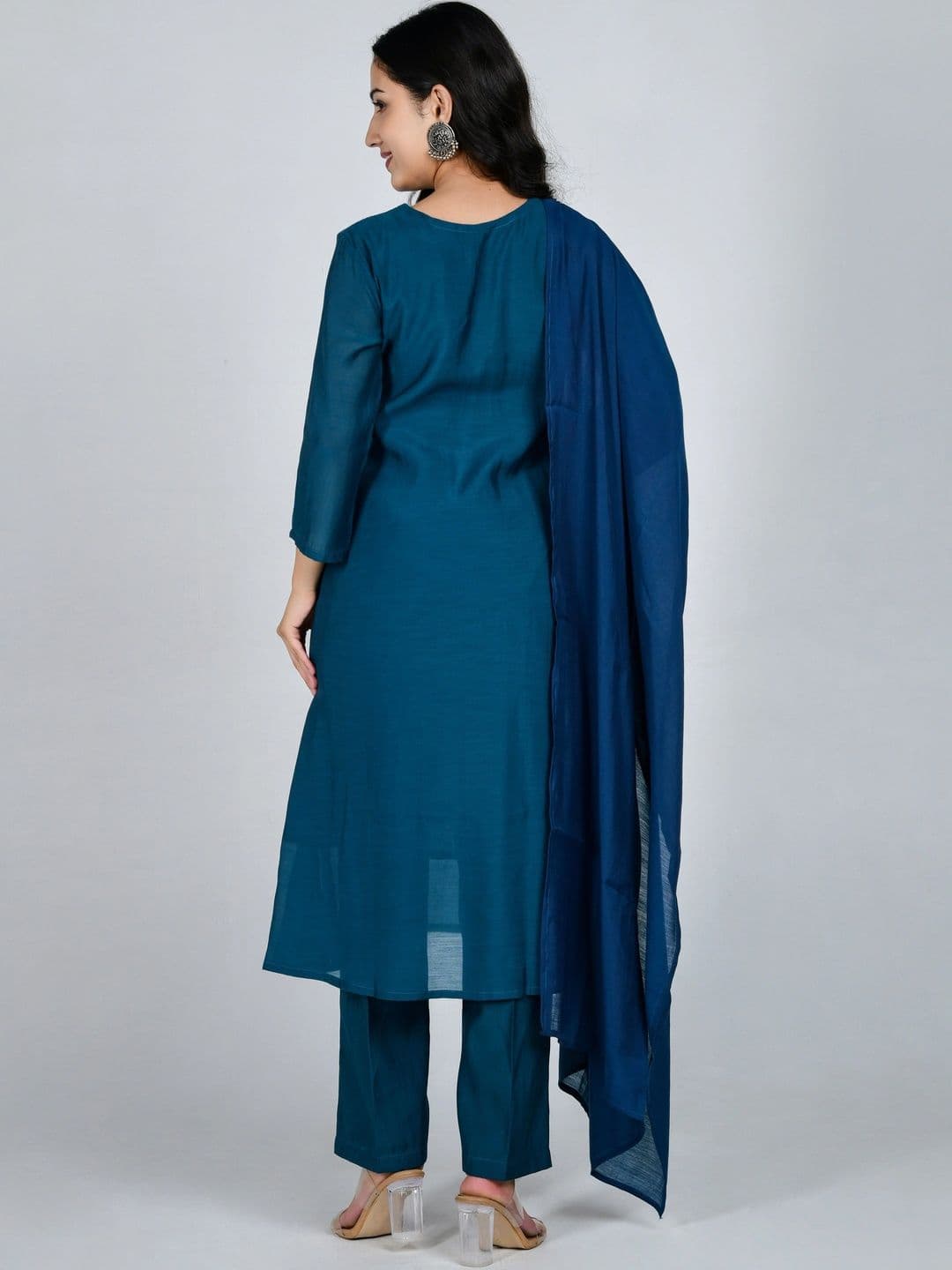 YOJINI Women Regular Kurta with Trousers & With Dupatta thumbnail 3