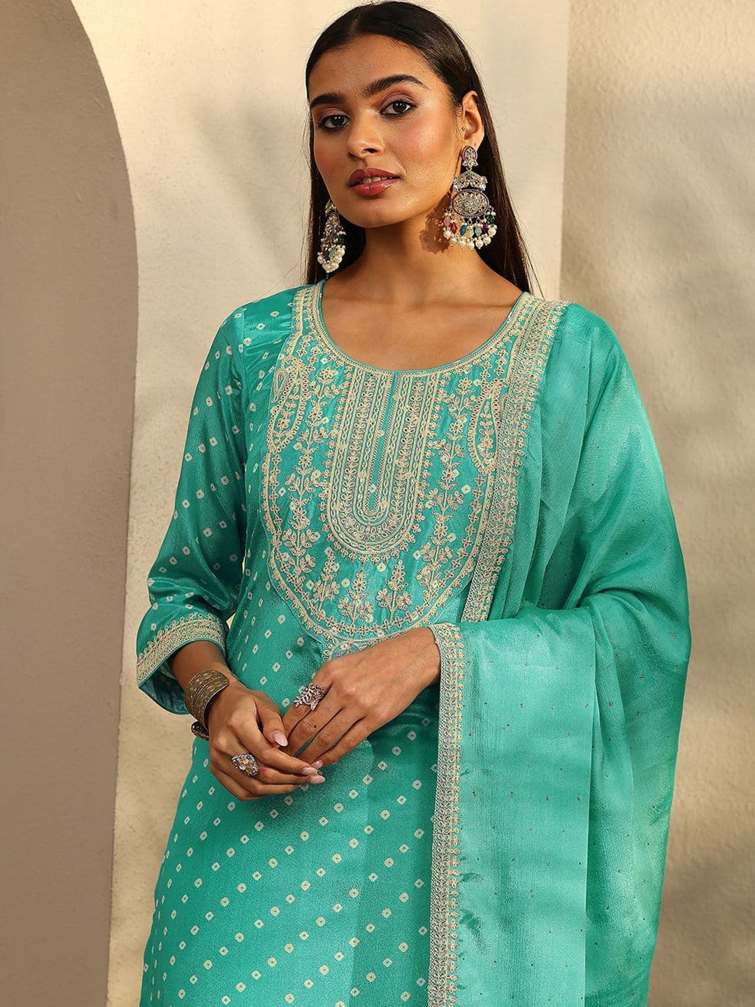 Libas Women Ethnic Motifs Printed Regular Thread Work Kurta with Trousers & With Dupatta thumbnail 3