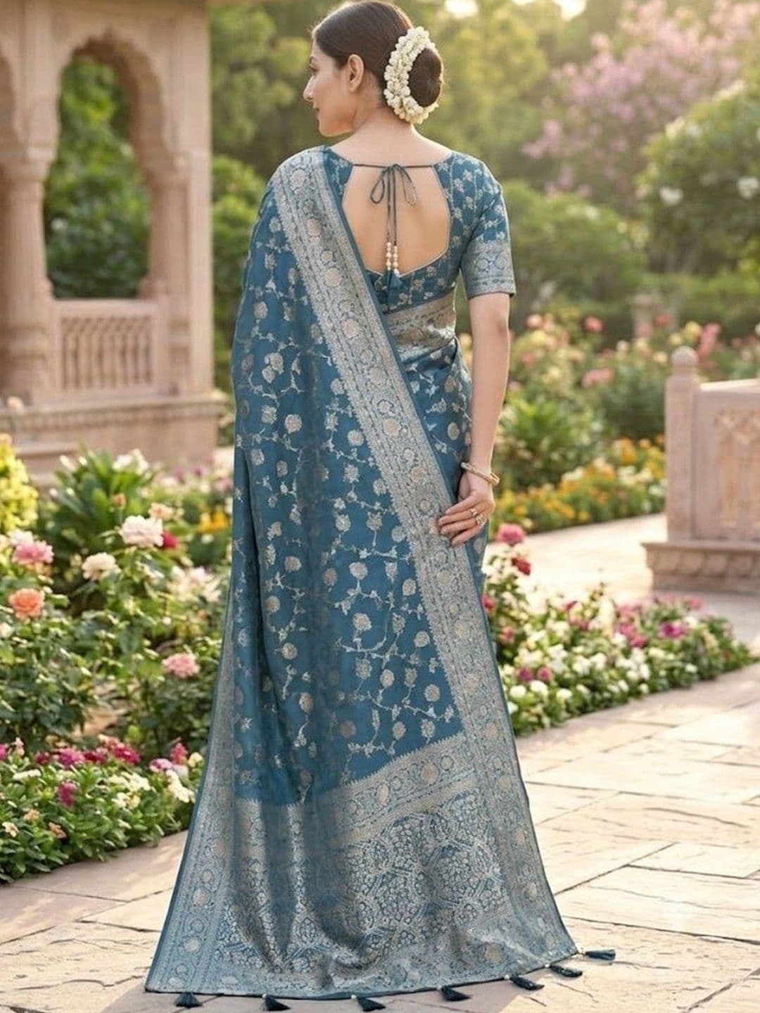 AmiFashion Woven Design Zari Art Silk Banarasi Saree thumbnail 4