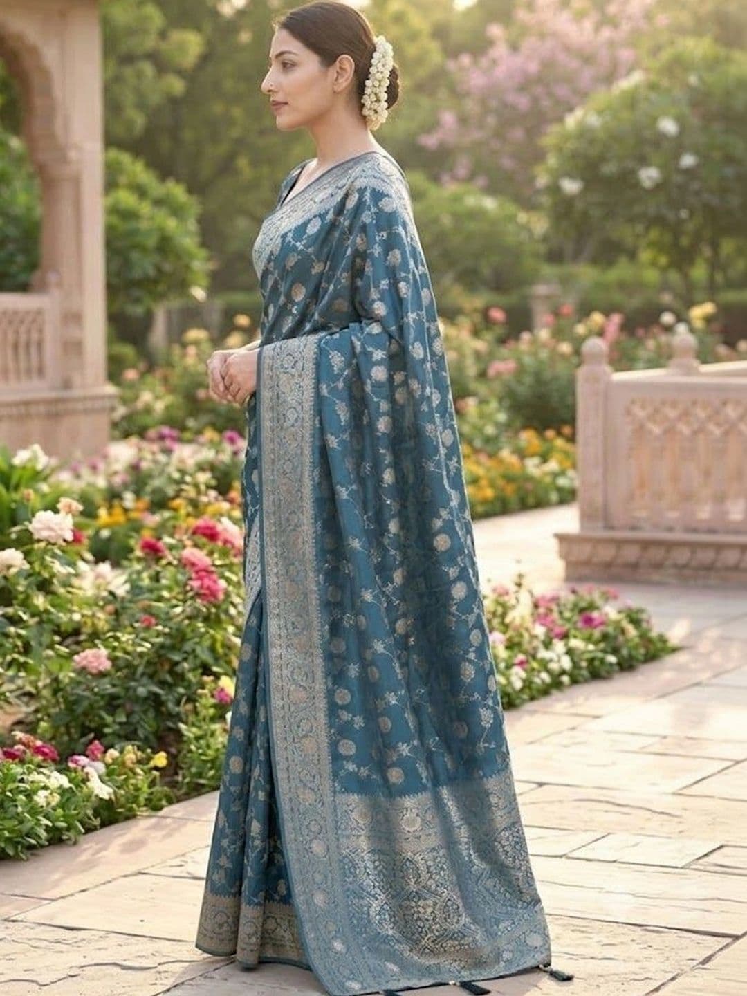 7Eleven Fashion Woven Design Zari Art Silk Banarasi Saree thumbnail 4