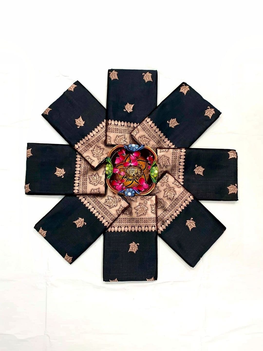Okom Woven Design Zari Art Silk Banarasi Saree thumbnail 2