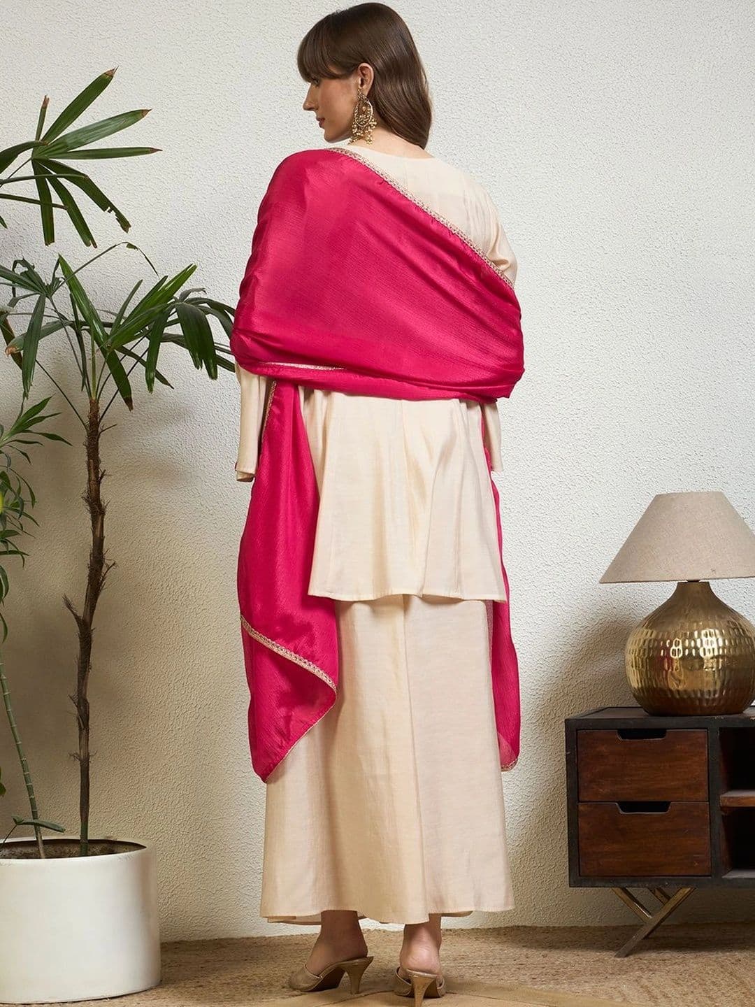 Honky Tonky Women Ethnic Motifs Embroidered Empire Thread Work Kurta with Palazzos & With Dupatta thumbnail 2