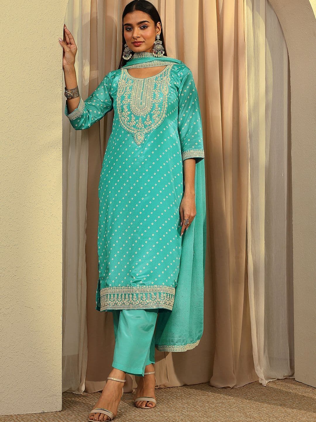 Libas Women Ethnic Motifs Printed Regular Thread Work Kurta with Trousers & With Dupatta - view 1