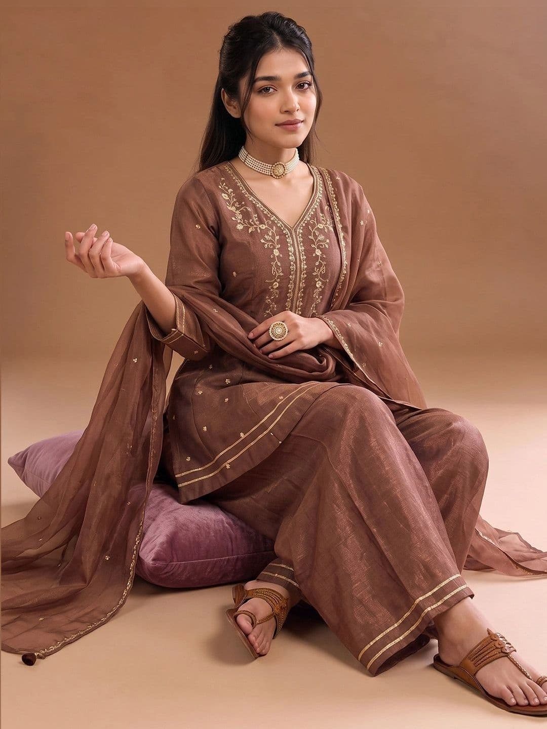 Varanga Women Ethnic Motifs Embroidered Empire Thread Work Kurta with Palazzos & With Dupatta thumbnail 4