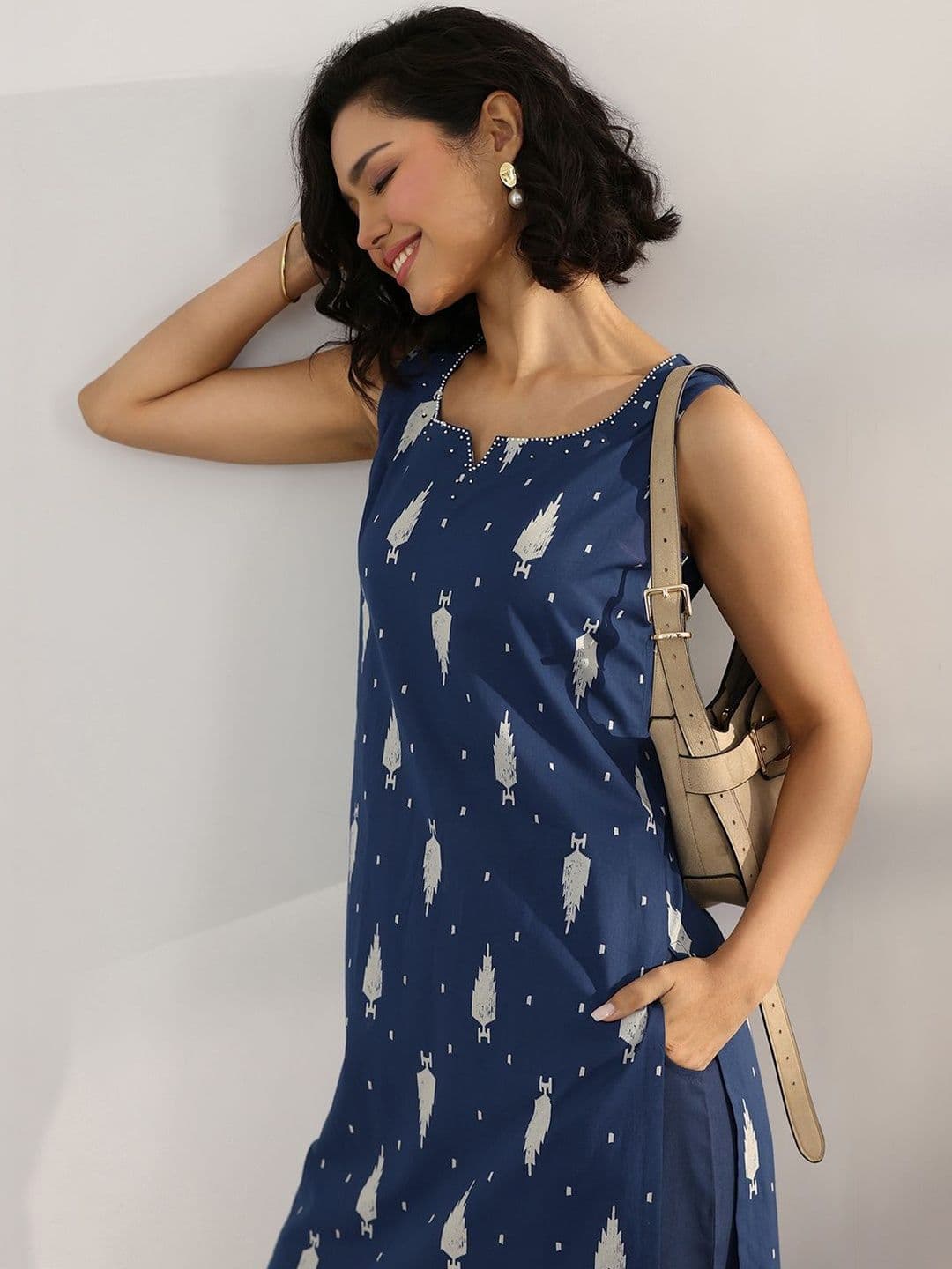 Libas Women Ethnic Motifs Printed Regular Kurta with Palazzos thumbnail 5