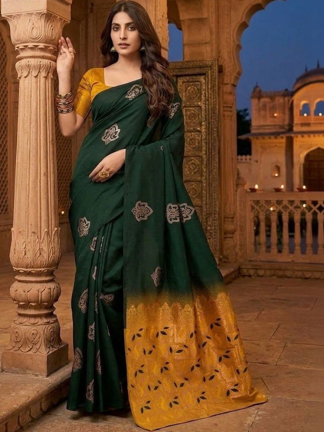 THE AQUARIUS Woven Design Zari Art Silk Banarasi Saree - view 1