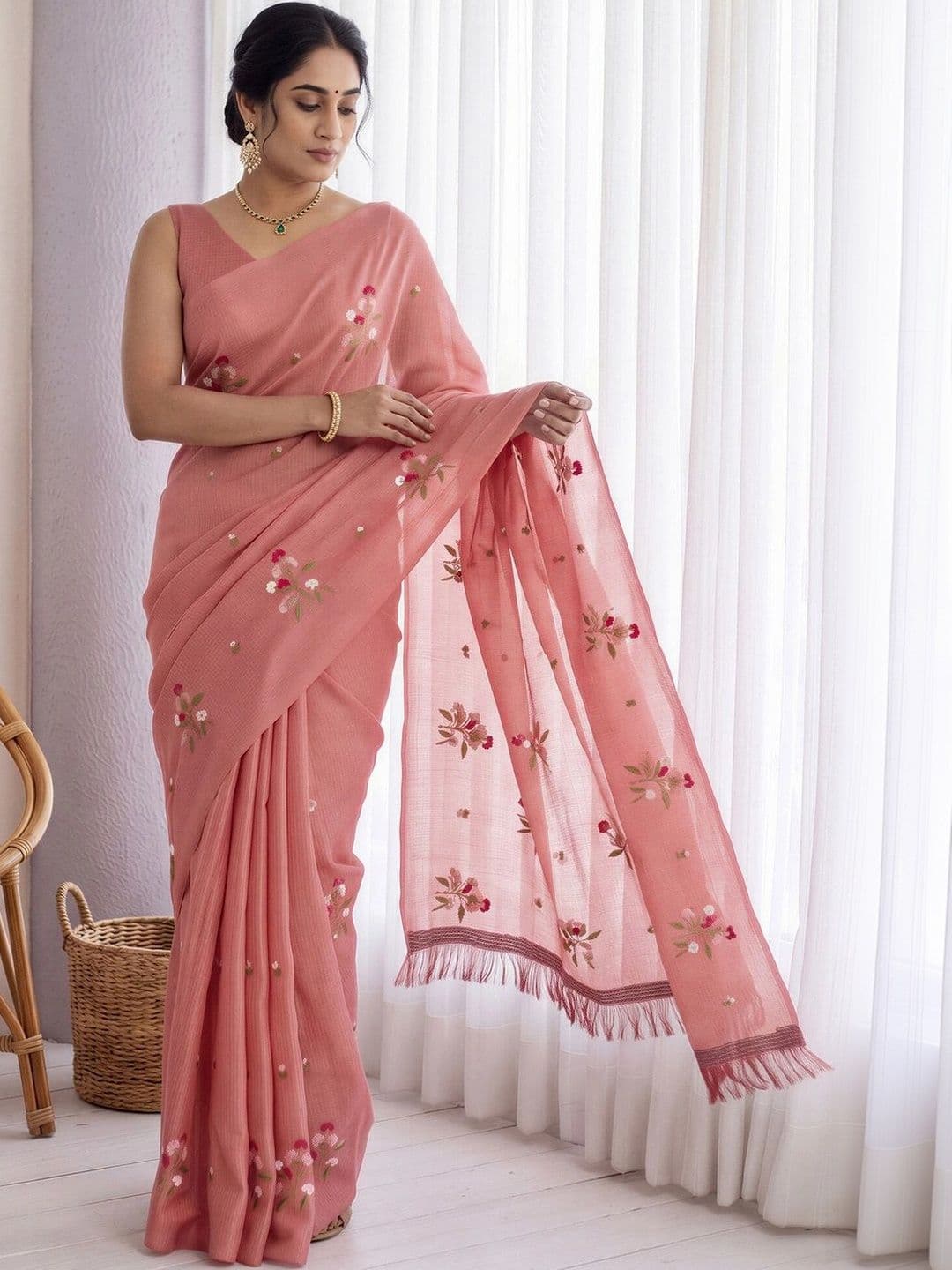Anouk Floral Embroidered Designer Saree thumbnail 4