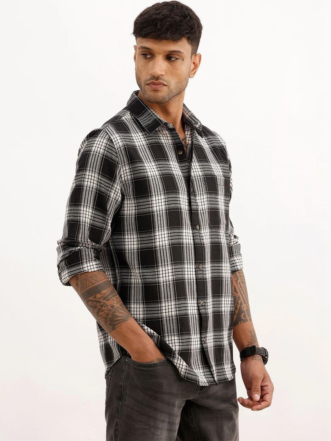 WROGN Men Slim Fit Checked Casual Shirt thumbnail 2