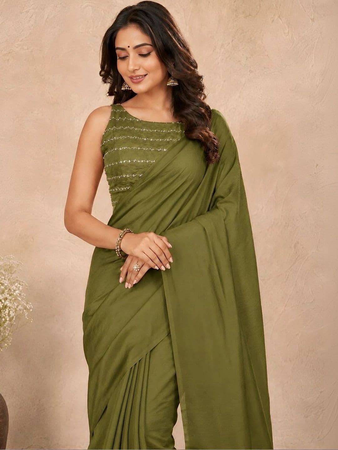 VRAGI Sequinned Saree thumbnail 3