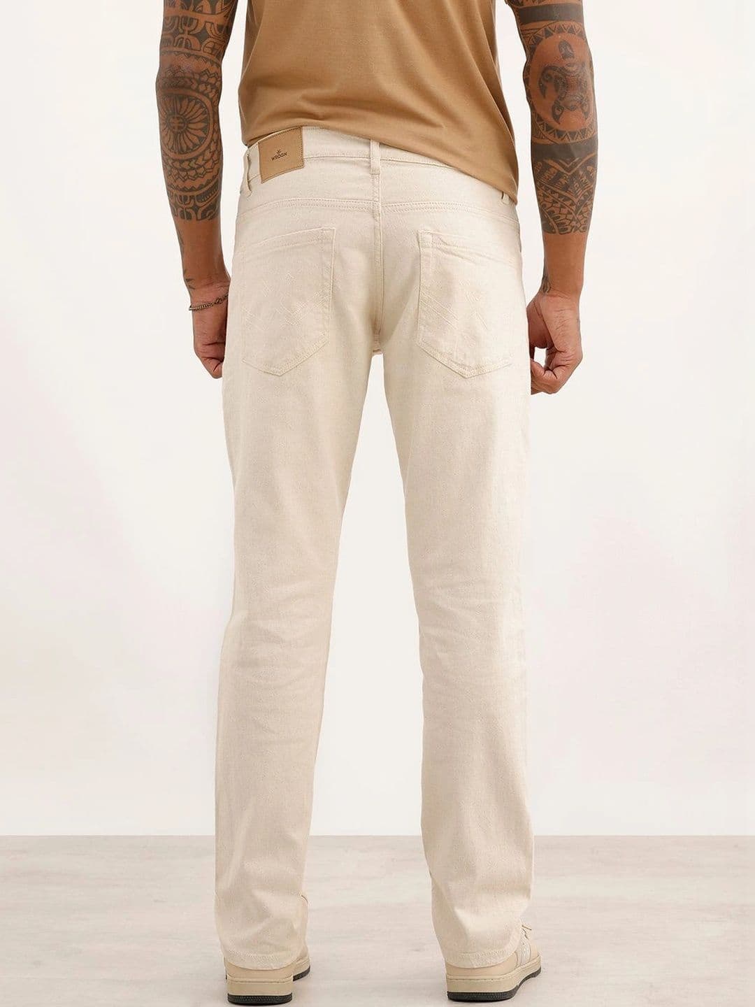 WROGN Men Straight Fit Mid-Rise Stretchable Jeans thumbnail 3