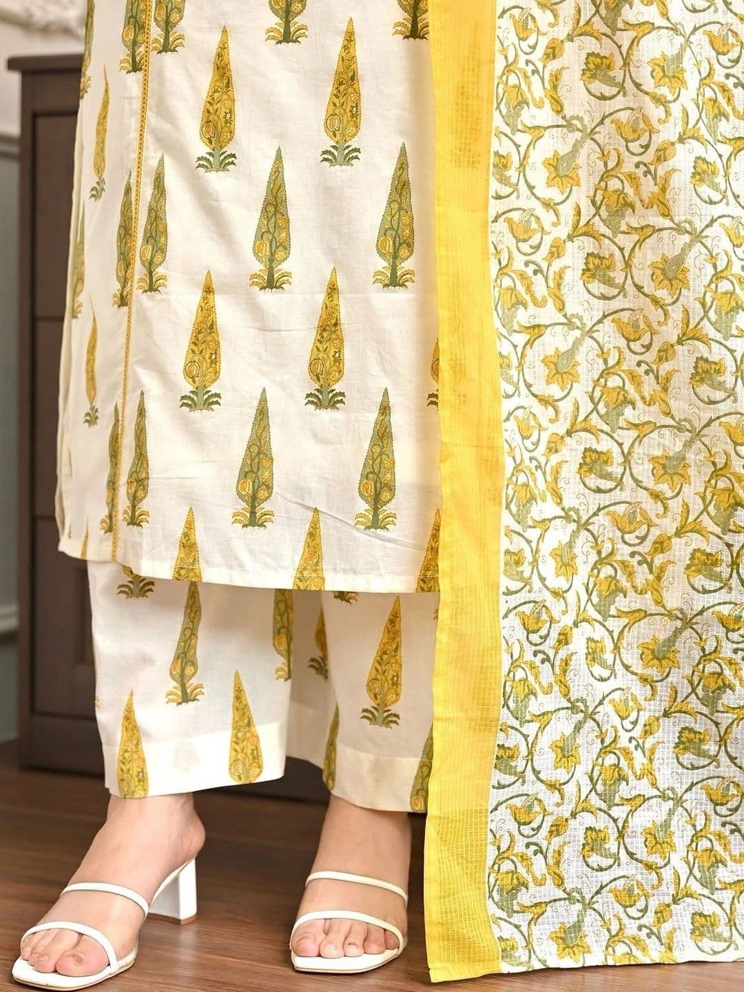 HERE&NOW Women Ethnic Motifs Printed Regular Pure Cotton Kurta with Trousers & With Dupatta thumbnail 2