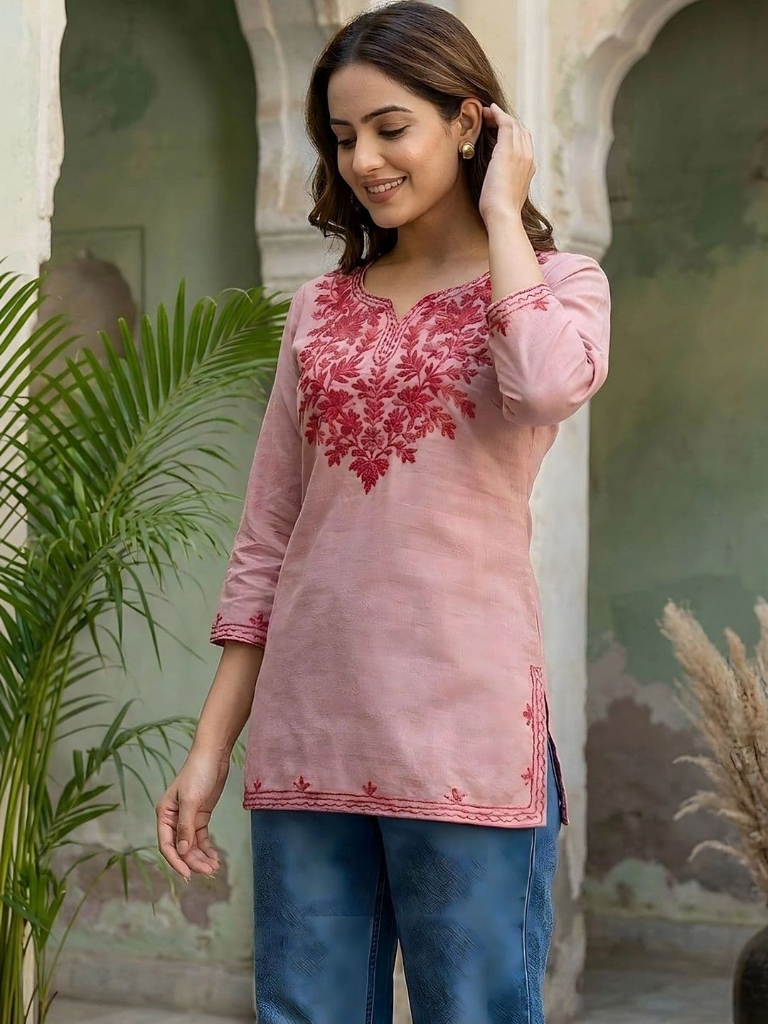 Sangria Women Ethnic Motifs Embroidered Thread Work Kurta thumbnail 6