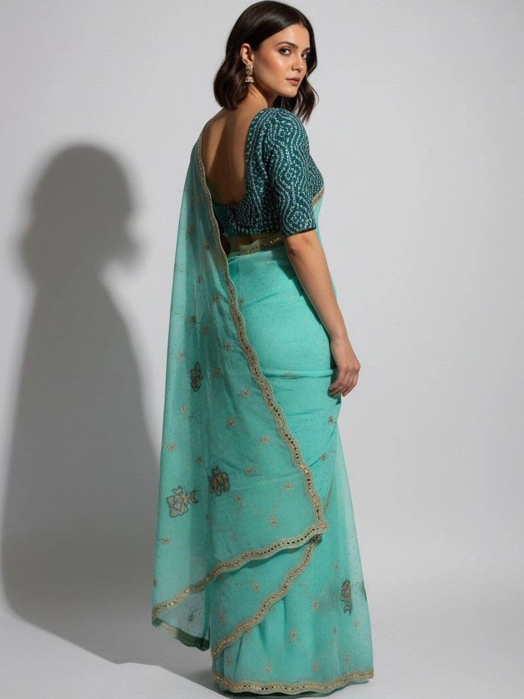 SmileyFashion Floral Zari Poly Georgette Saree thumbnail 2