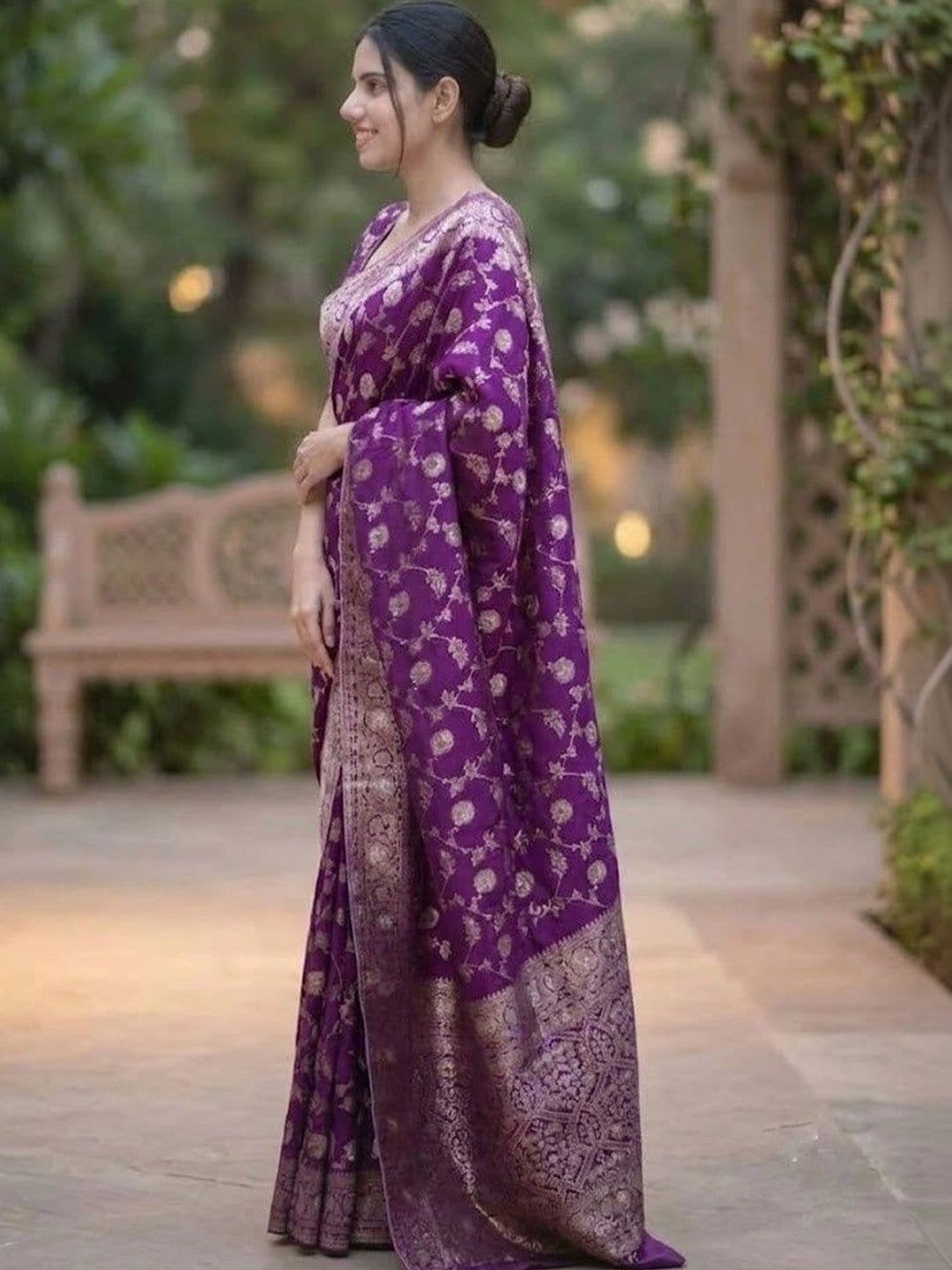 THE AQUARIUS Woven Design Zari Art Silk Banarasi Saree thumbnail 4
