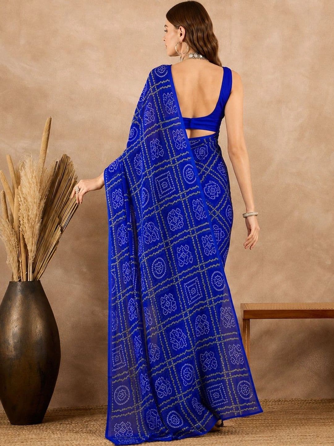 SANJANA  SILK SANJANA SILK Bandhani Pure Georgette Saree thumbnail 5