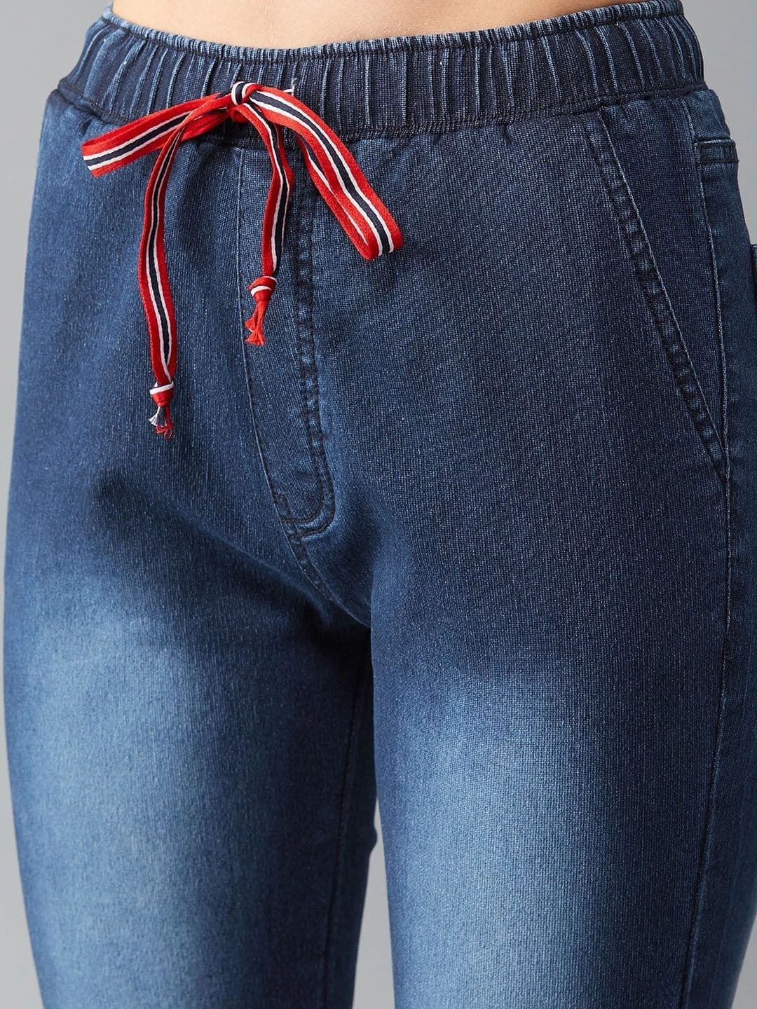 Roadster Women Regular Fit Mid-Rise Low Distress Cuffed Hem Stretchable Jeans thumbnail 2