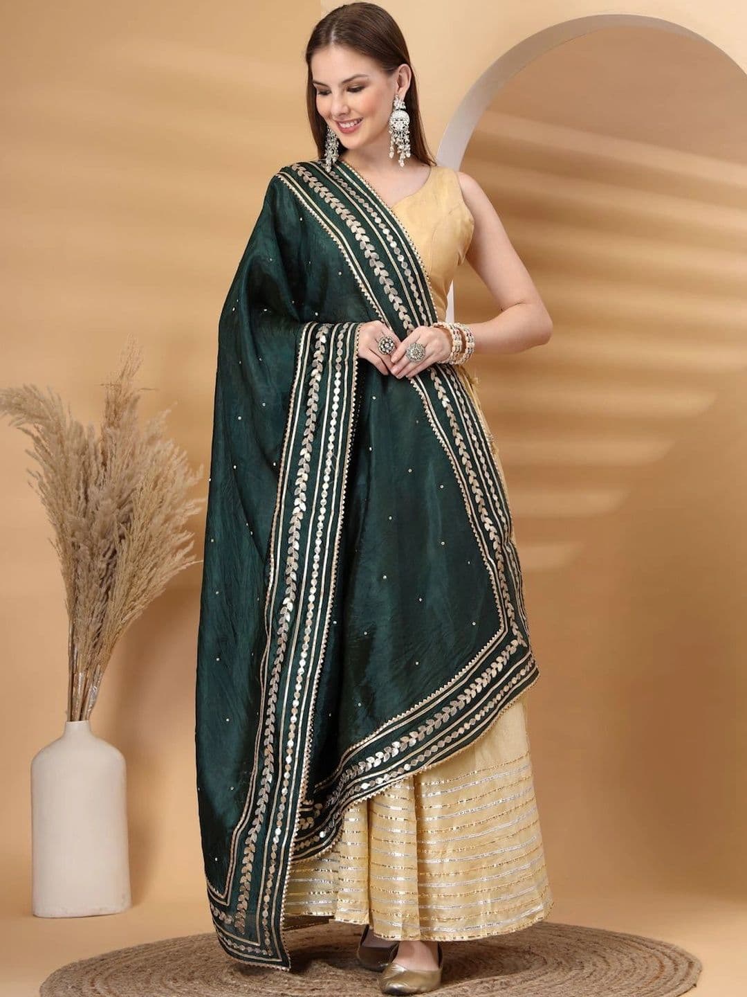 KALINI Dupatta with Zari thumbnail 3