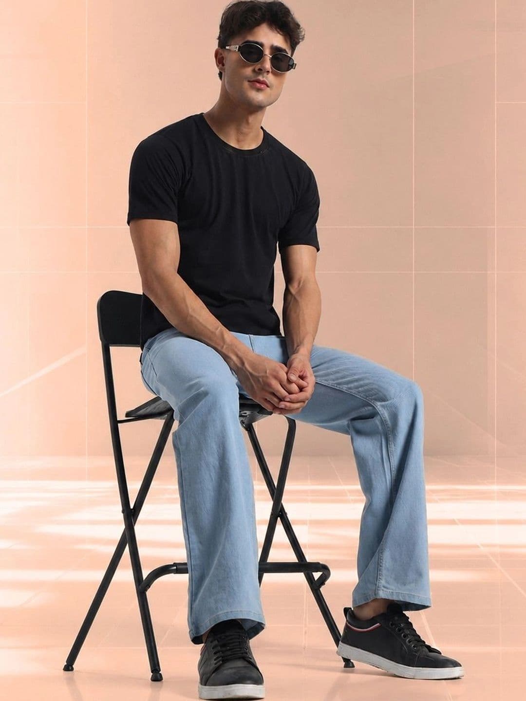 SYNZO Men Comfort Relaxed Fit Mid-Rise Jeans thumbnail 2