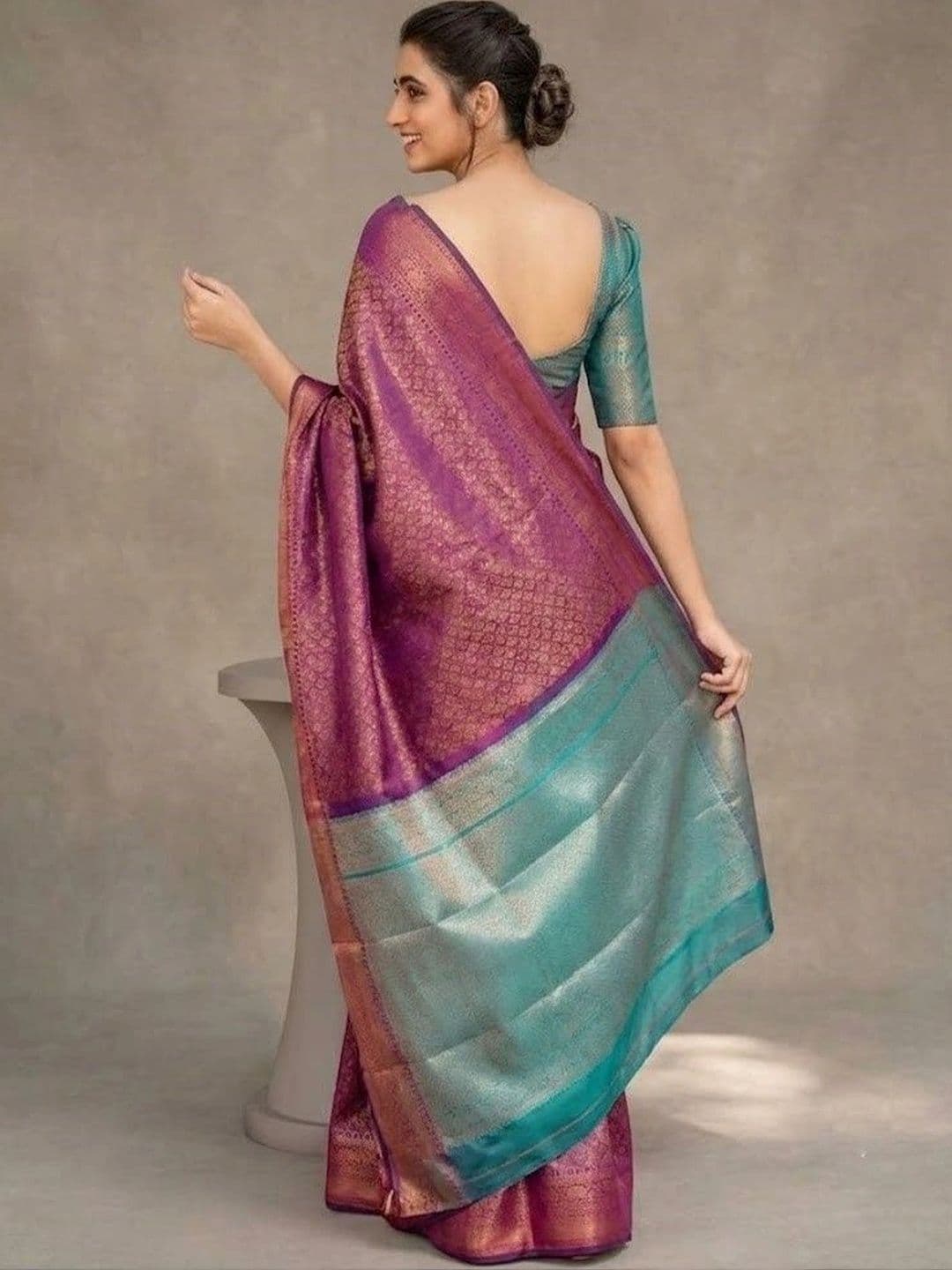 AAVEE Woven Design Zari Art Silk Banarasi Saree thumbnail 5