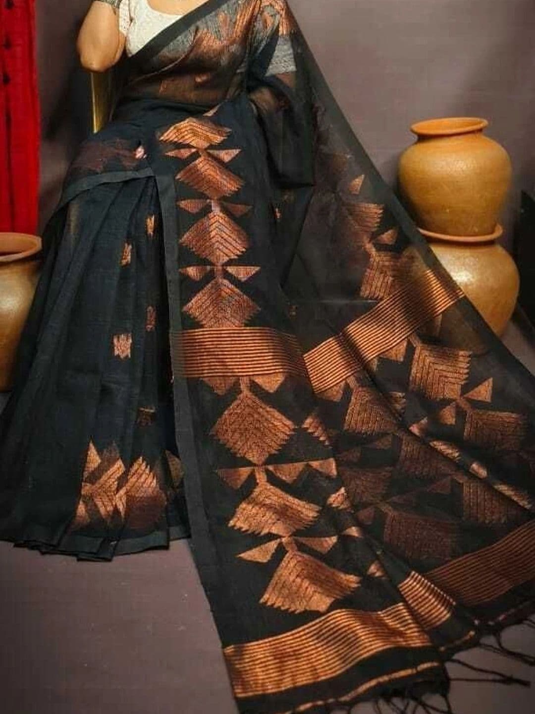 MRITTIKA LOOMS Woven Design Zari Pure Cotton Saree thumbnail 2