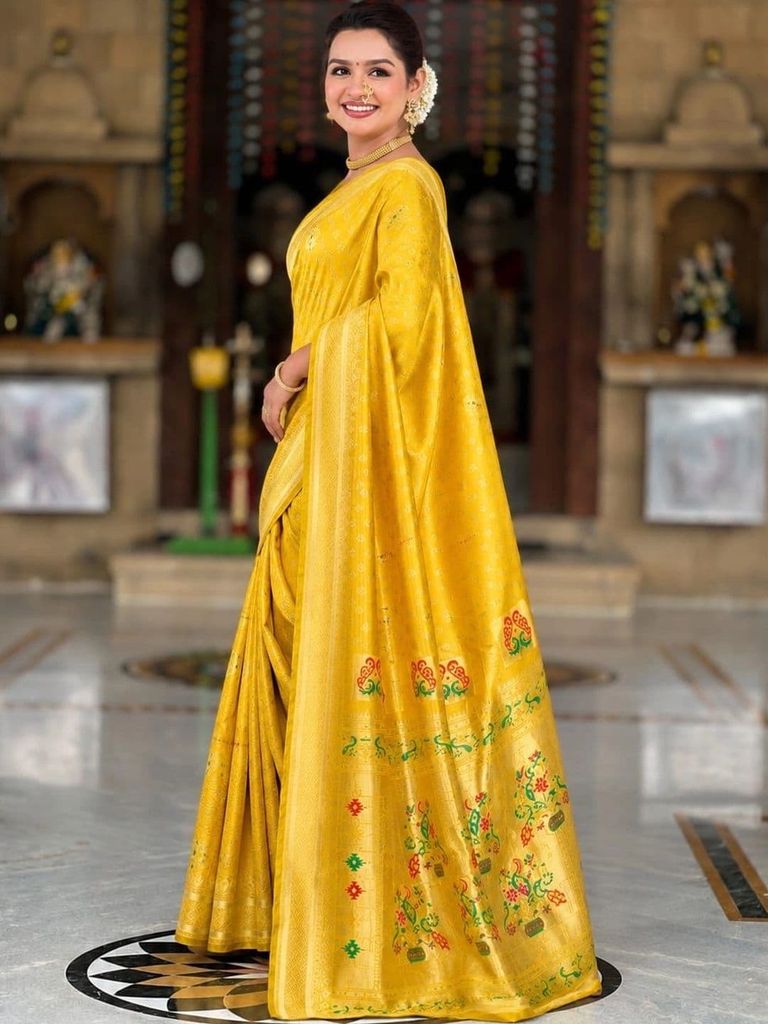 Veera Collection Woven Design Zari Art Silk Designer Banarasi Saree thumbnail 4