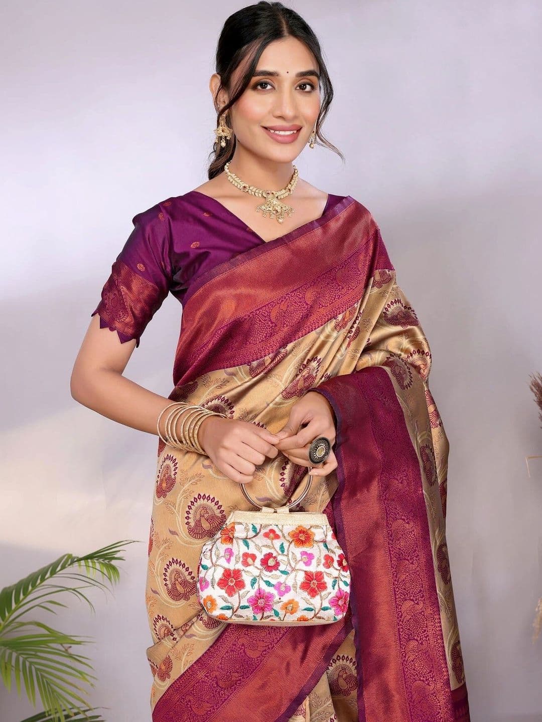 VS MALL Ethnic Motifs Zari Banarasi Saree thumbnail 5