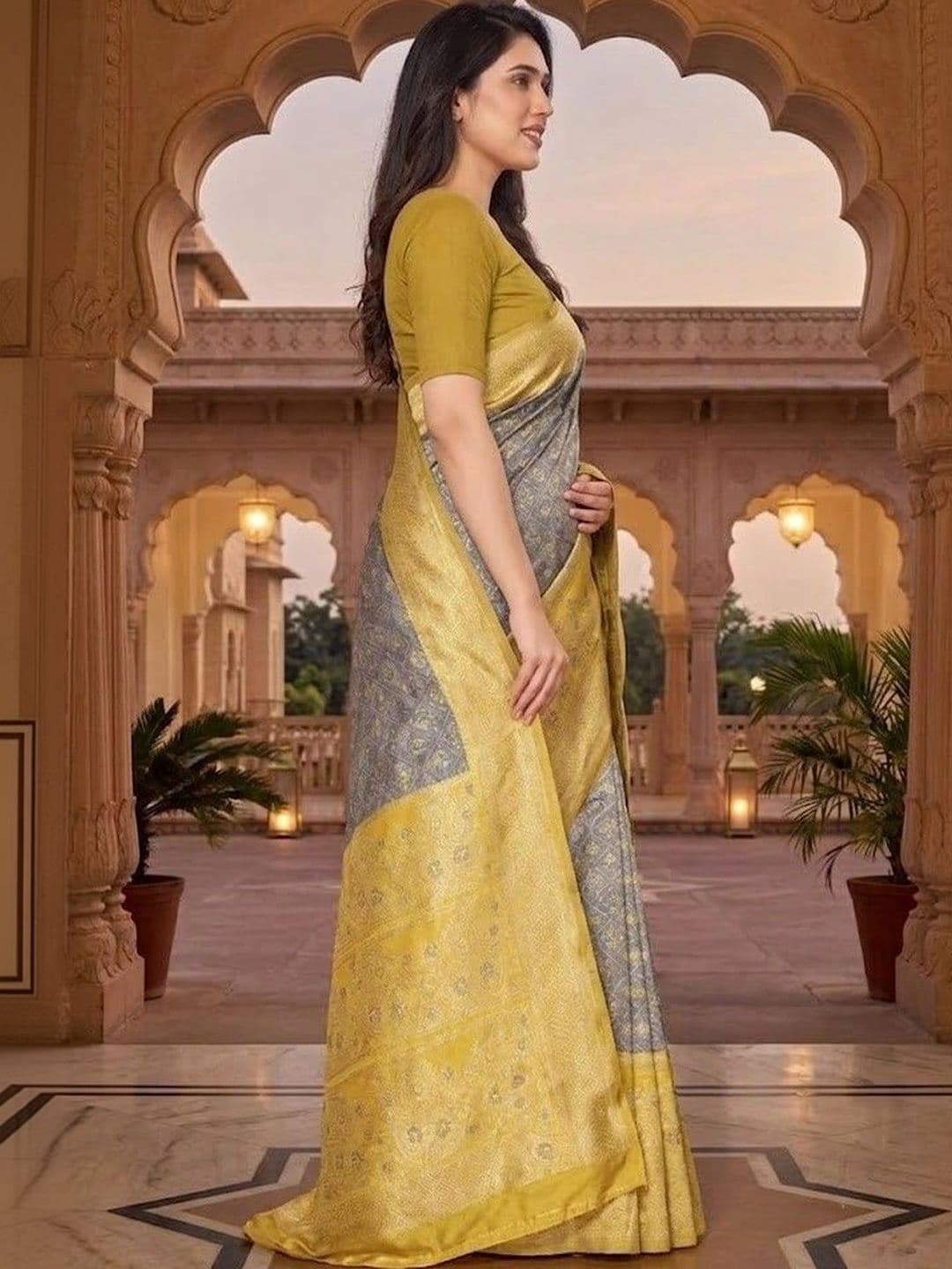 ADR CHIKANKARI Woven Design Zari Art Silk Banarasi Saree thumbnail 6