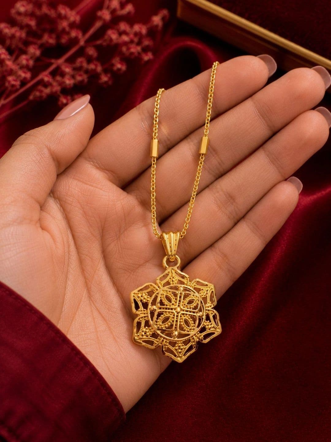 Dency Unisex Brass Gold-Plated Necklace thumbnail 2