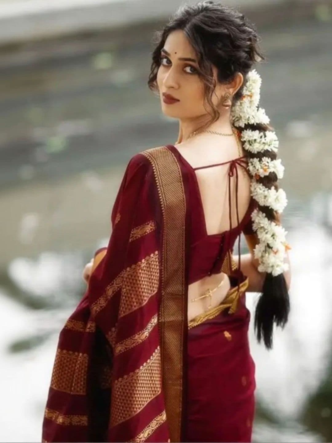 VS MALL Ethnic Motifs Zari Banarasi Saree thumbnail 2