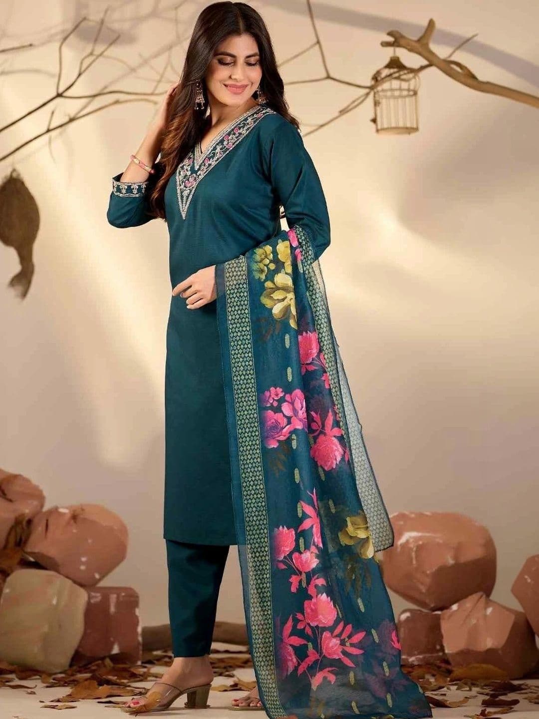 NAVYAAZRI Women Floral Embroidered Regular Thread Work Kurta with Trousers & With Dupatta thumbnail 4