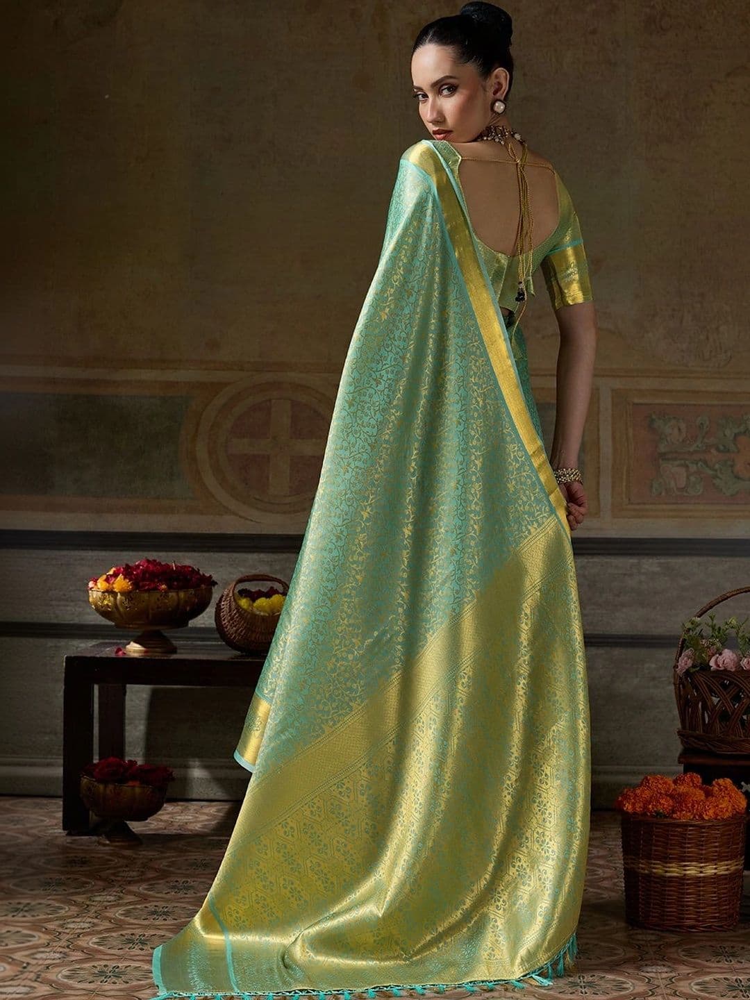 Sutriti Woven Design Silk Blend Designer Banarasi Saree thumbnail 3