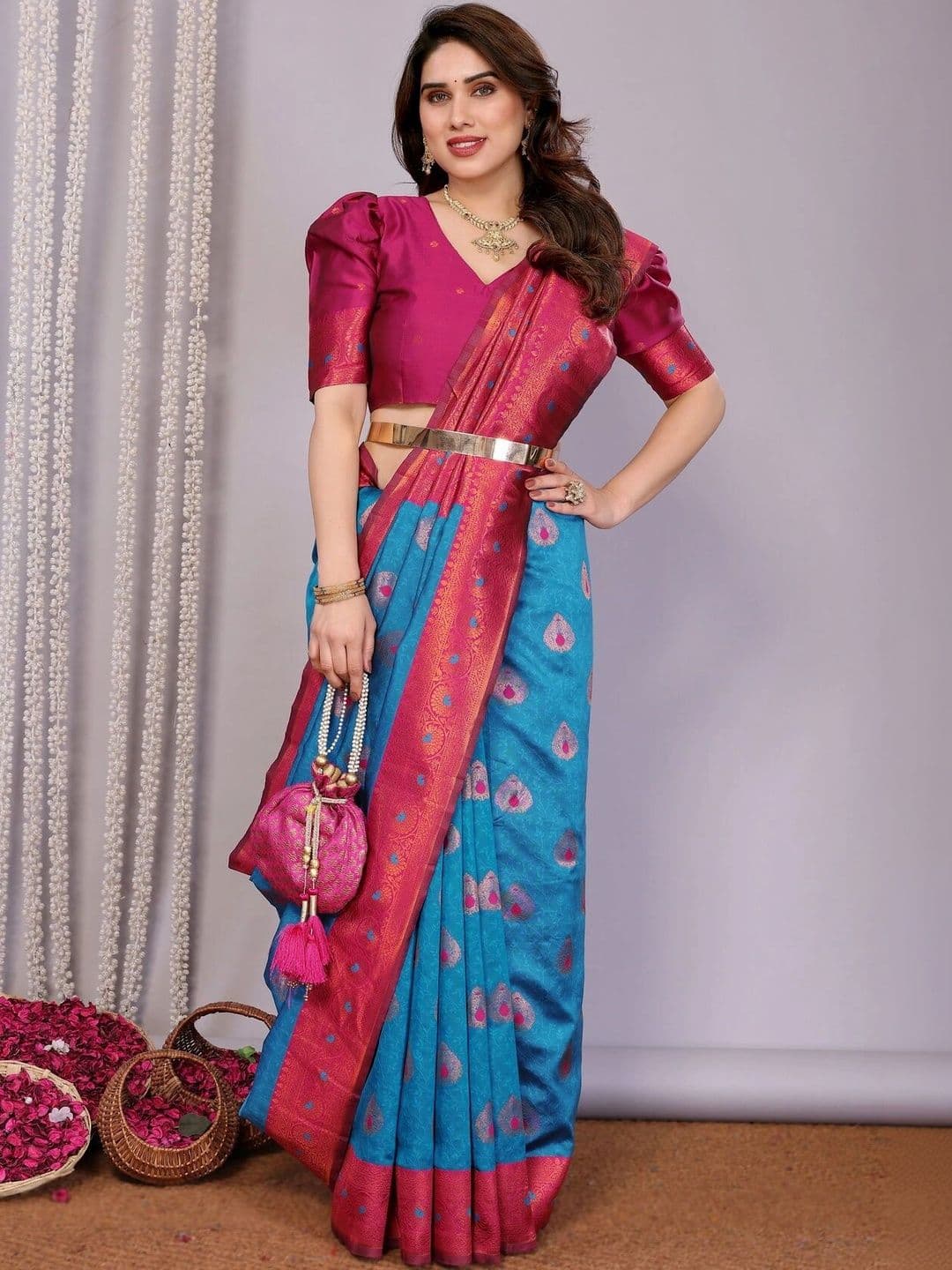 VS MALL Women Ethnic Motifs Zari Banarasi Saree thumbnail 5