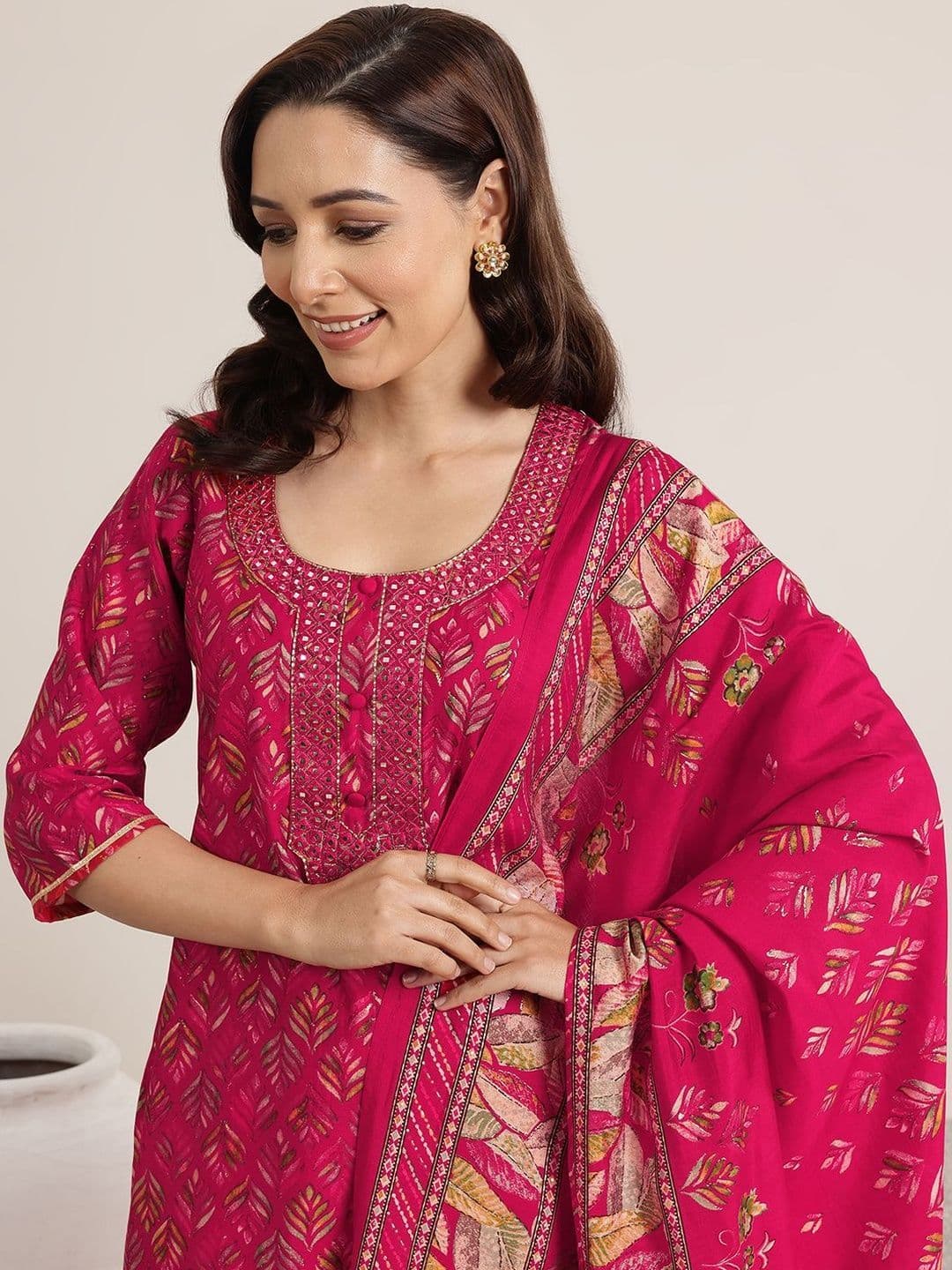 Libas Women Ethnic Motifs Printed Regular Mirror Work Kurta with Trousers & With Dupatta thumbnail 5