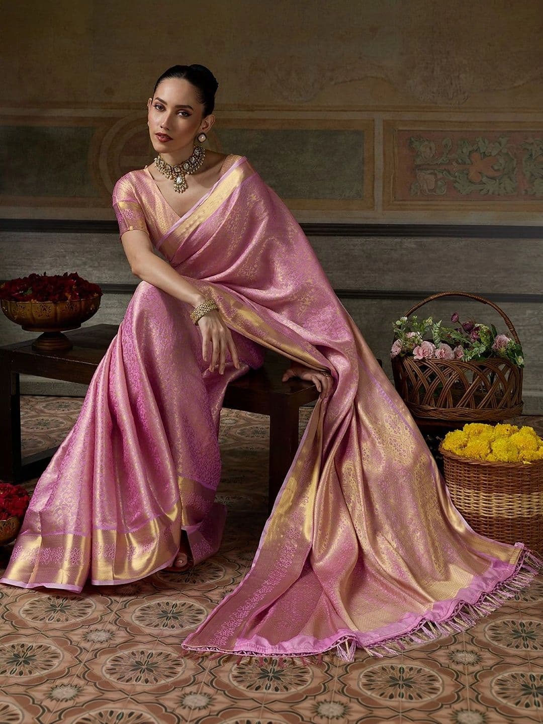 Sutriti Zari Silk Blend Designer Banarasi Saree thumbnail 6