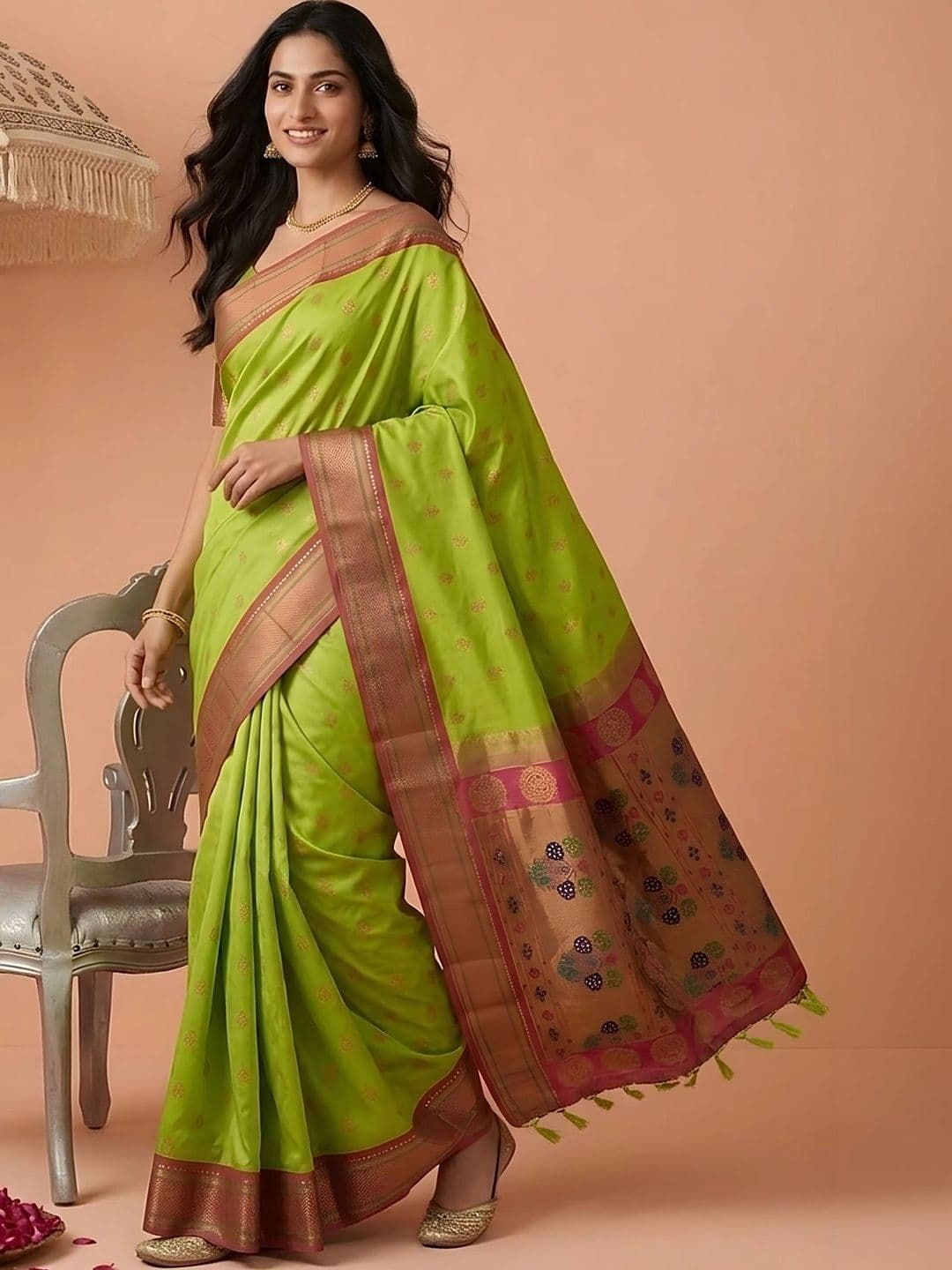 Dori Woven Design Zari Silk Blend Banarasi Saree - view 1