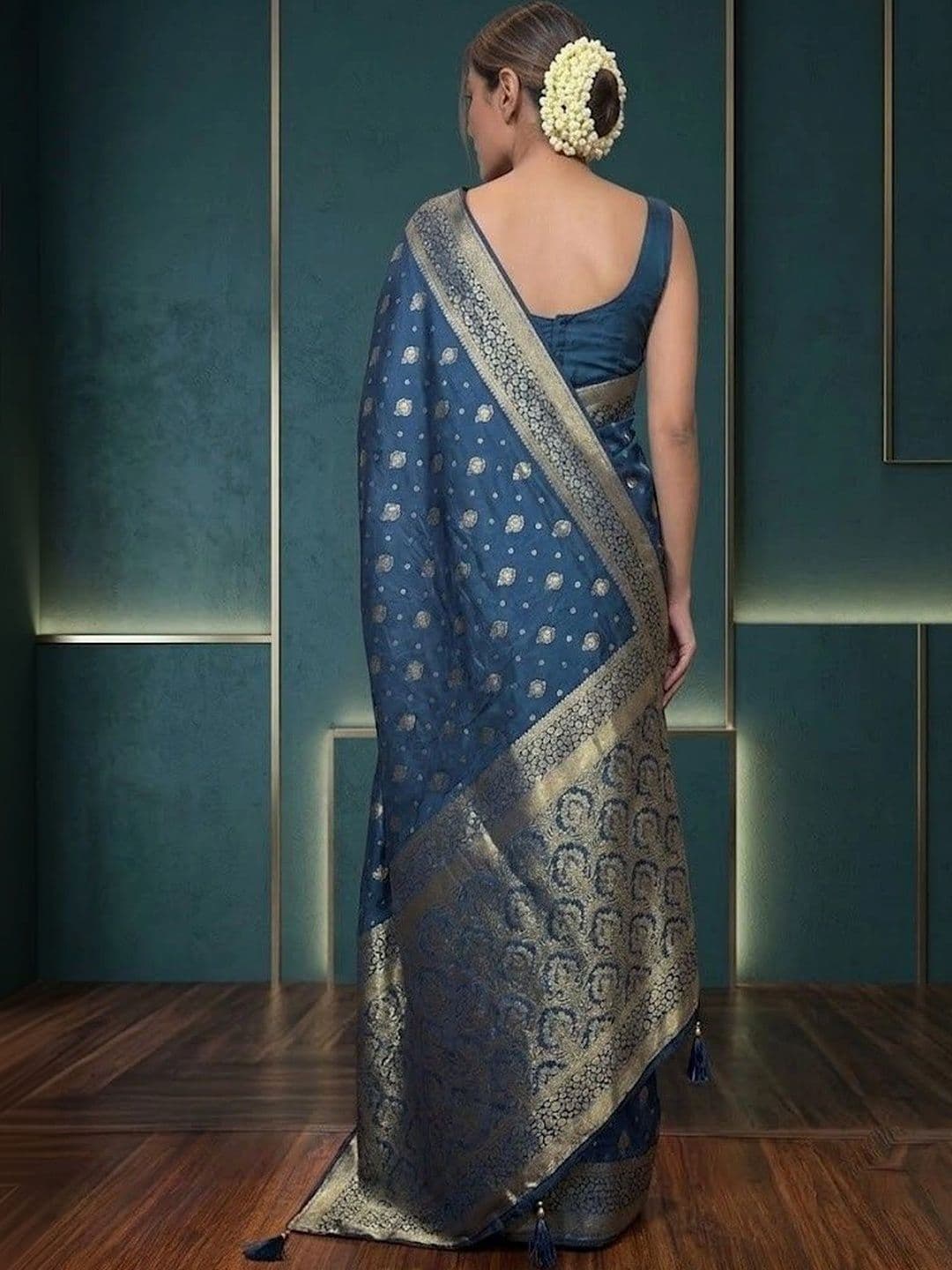 nejadhari tax Woven Design Zari Art Silk Banarasi Saree thumbnail 5