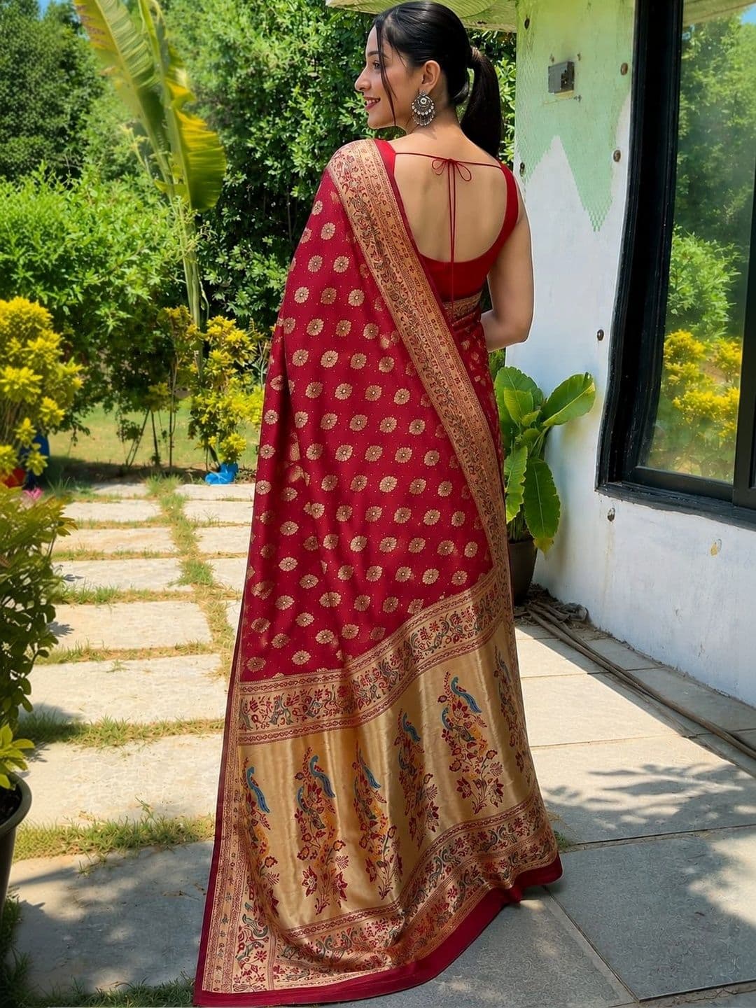 vastranagari Woven Design Zari Art Silk Designer Banarasi Saree thumbnail 3