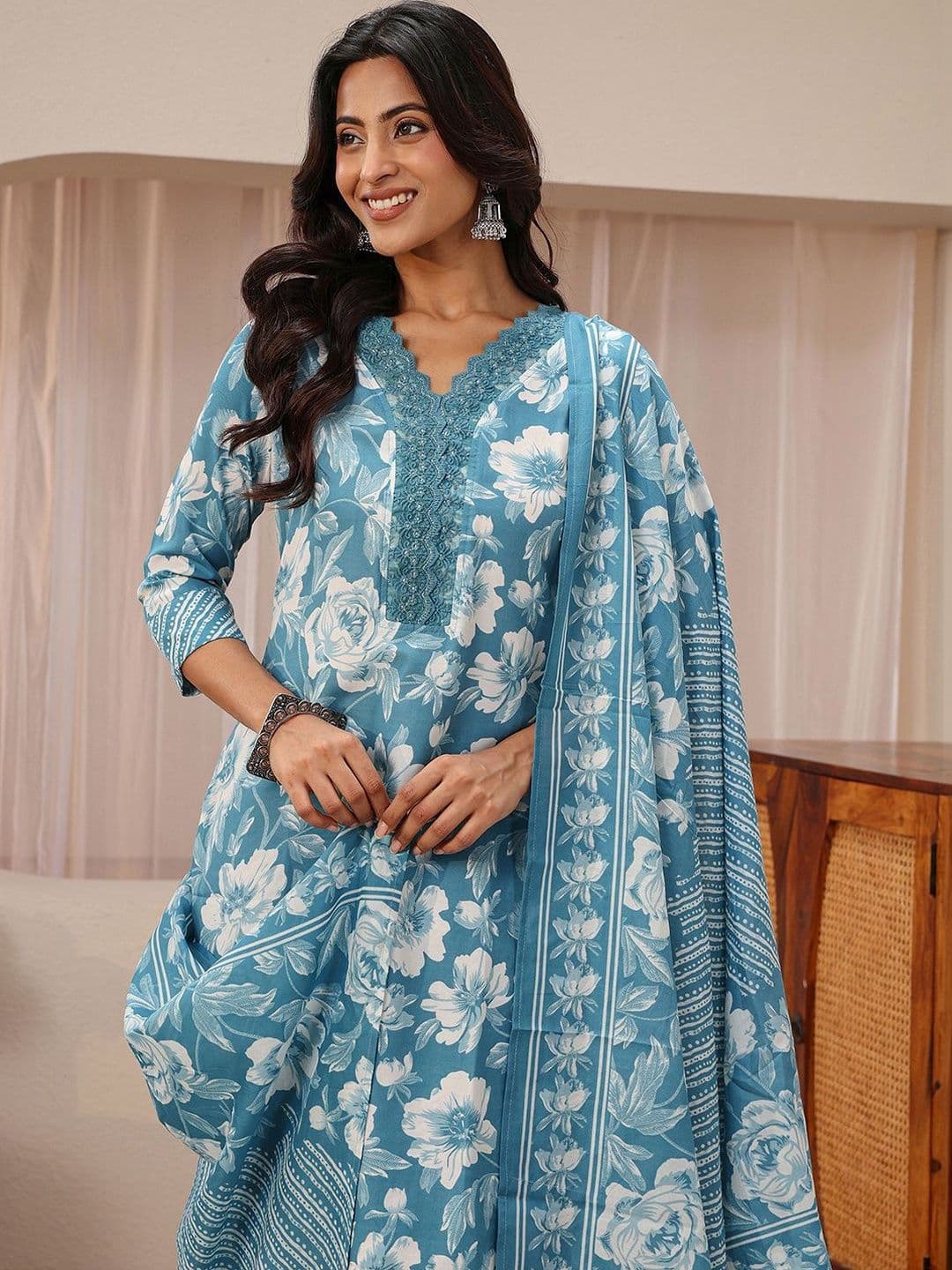 Gerua By Libas Libas Blue Floral Printed Straight Suit Set thumbnail 7