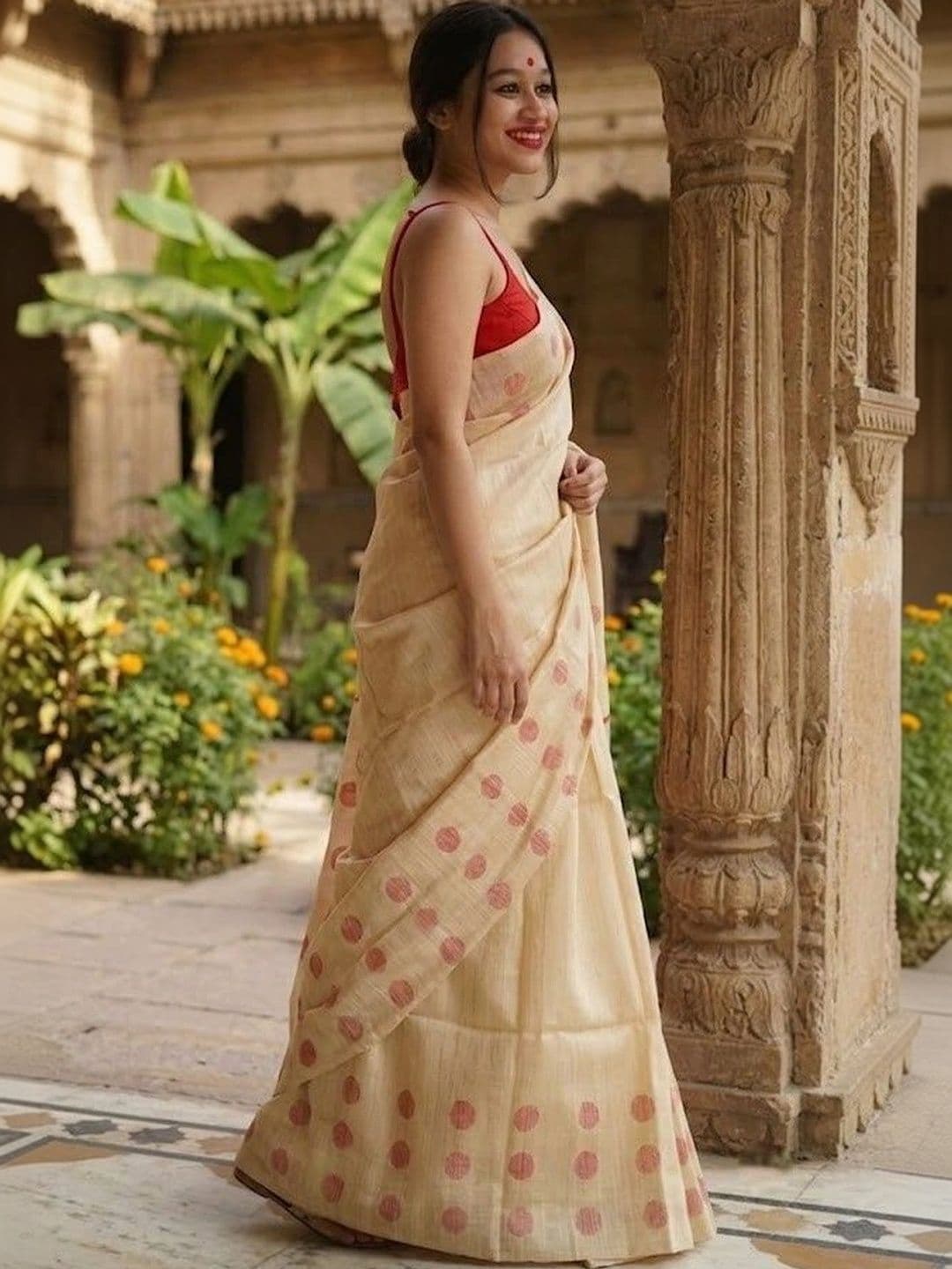 AmiFashion Woven Design Zari Art Silk Banarasi Saree thumbnail 7