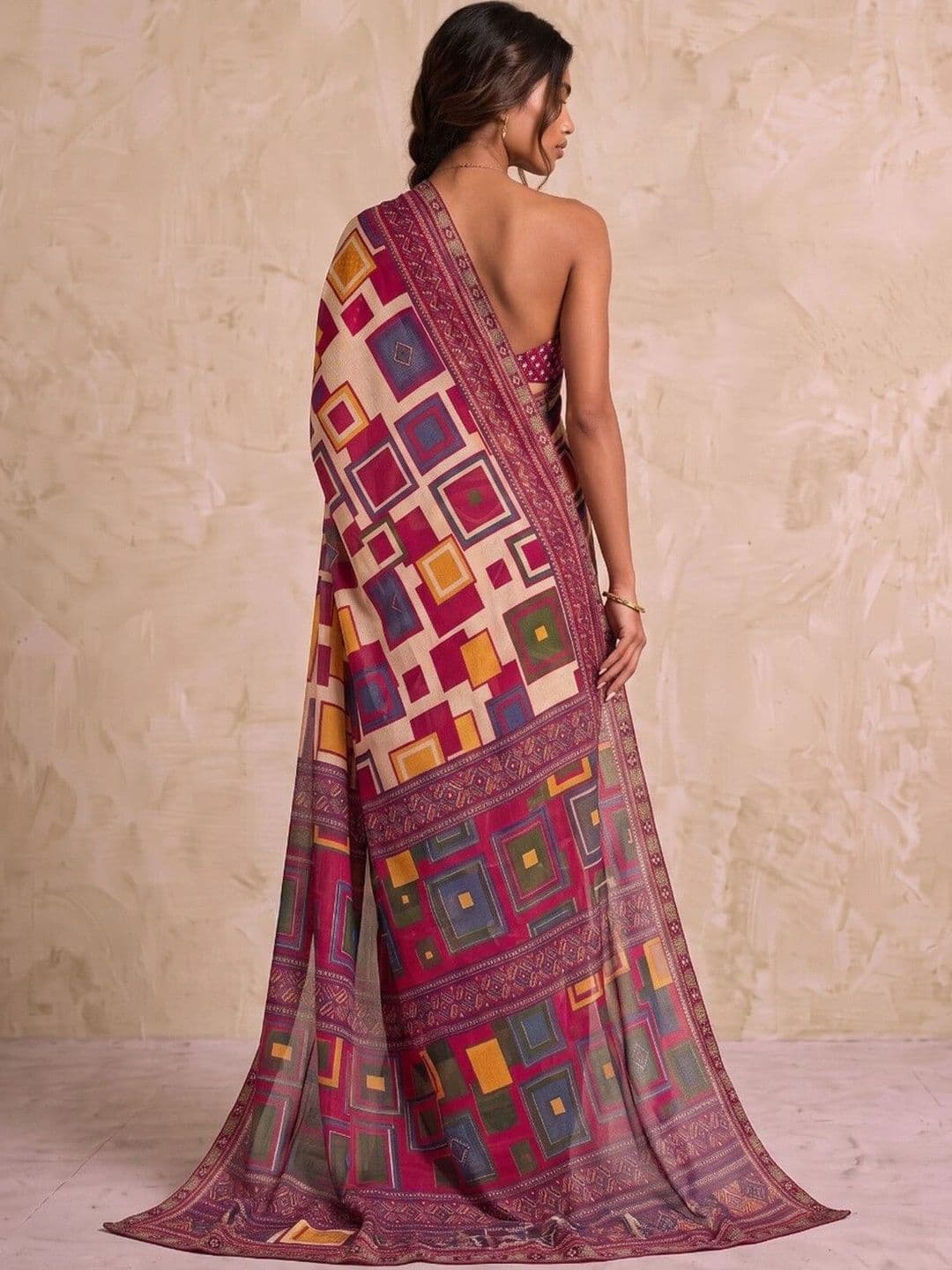 SAARA Ethnic Motifs Pure Georgette Saree thumbnail 3
