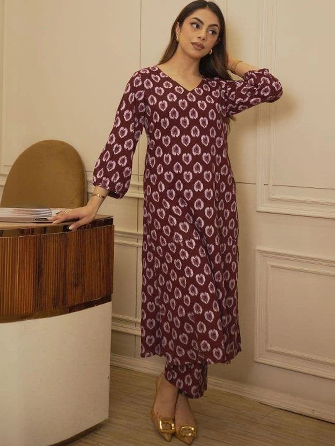 Libas Women Ethnic Motifs Printed Regular Kurta with Trousers - view 1