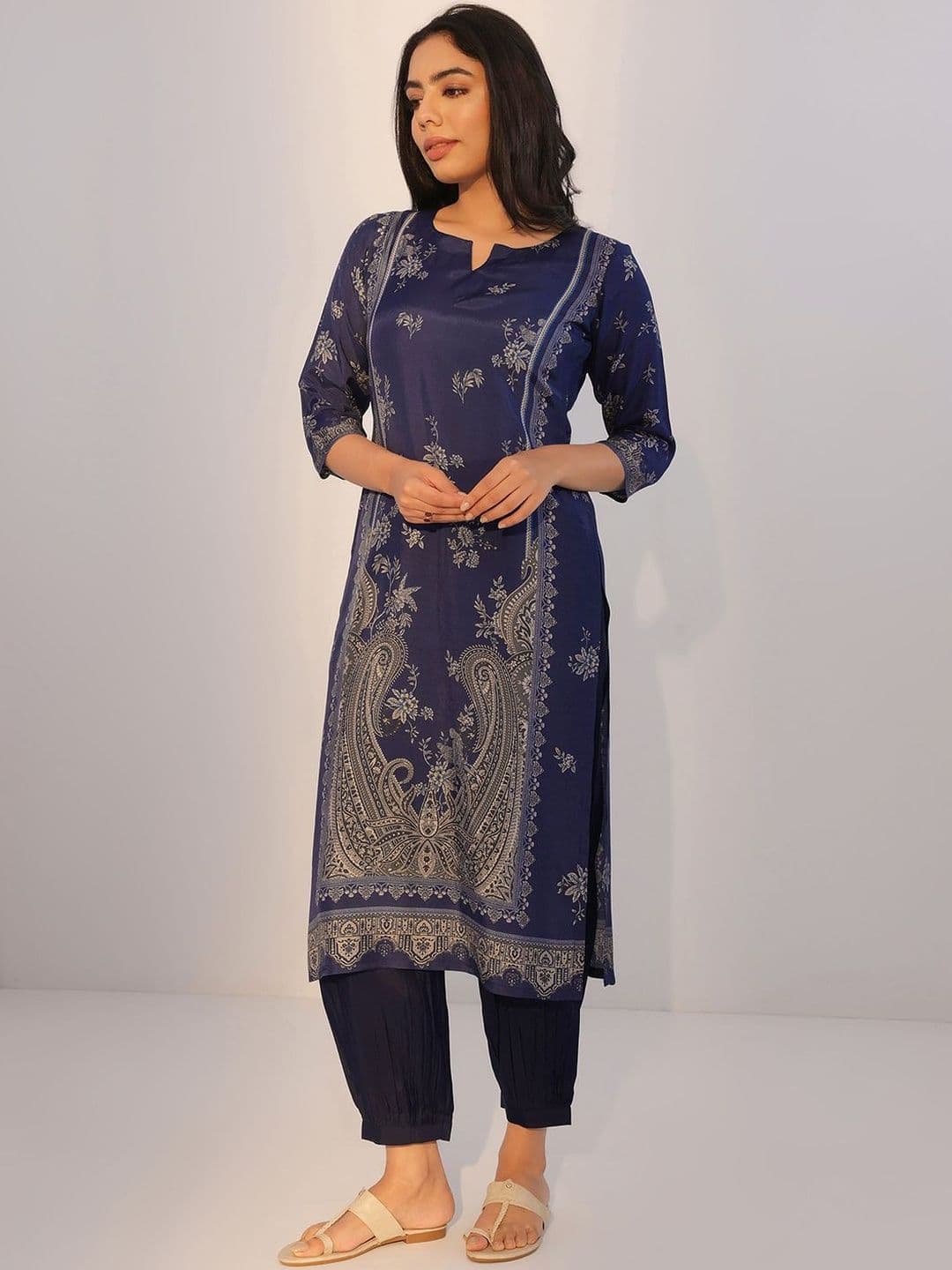 Libas Women Floral Printed Regular Kurta with Salwar & With Dupatta thumbnail 7