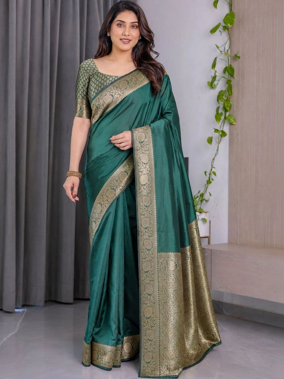 IKSHARA Zari Art Silk Banarasi Saree thumbnail 6